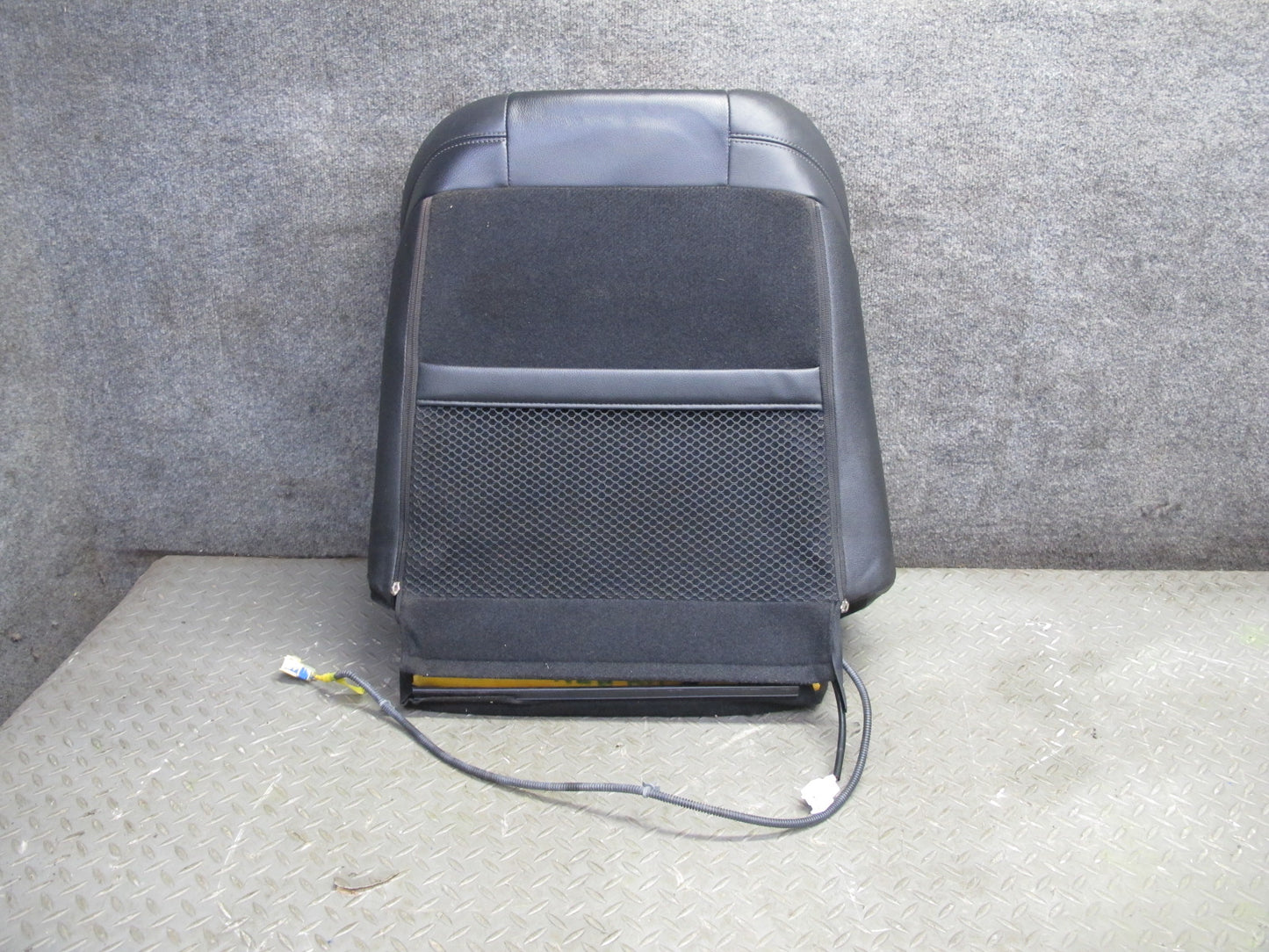 11-20 Nissan Z34 370Z Coupe Front Right Seat Upper Leather Cushion Black OEM