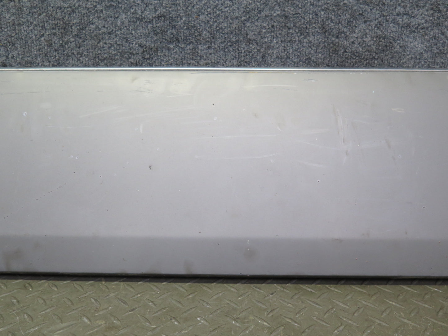 94-95 Mercedes W124 300D Sedan Left Door Fender Exterior Molding Trim Cover OEM