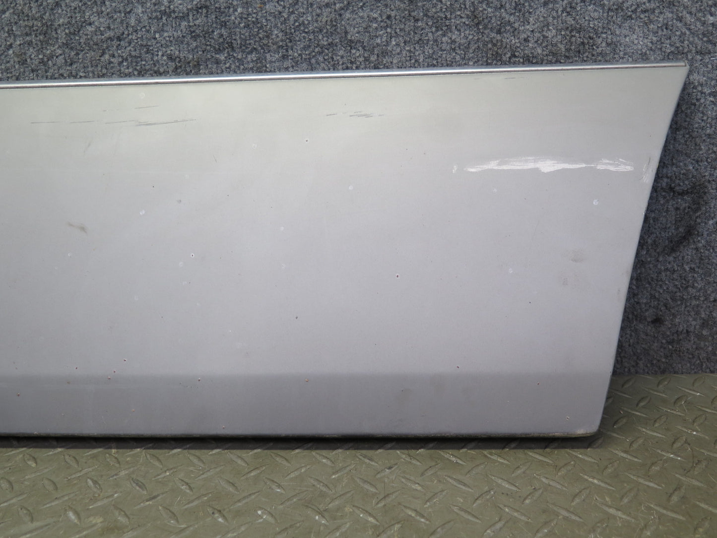 94-95 Mercedes W124 300D Sedan Left Door Fender Exterior Molding Trim Cover OEM