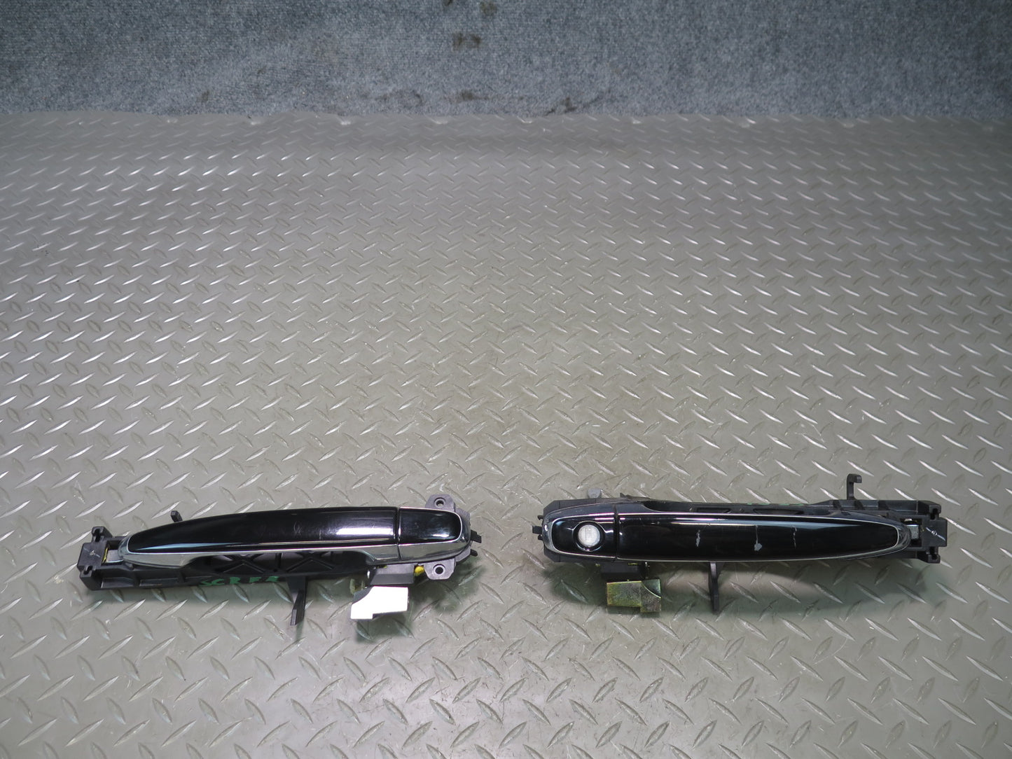 02-10 Lexus Z40 SC430 Set of 2 Left & Right Door Exterior Handle Black OEM