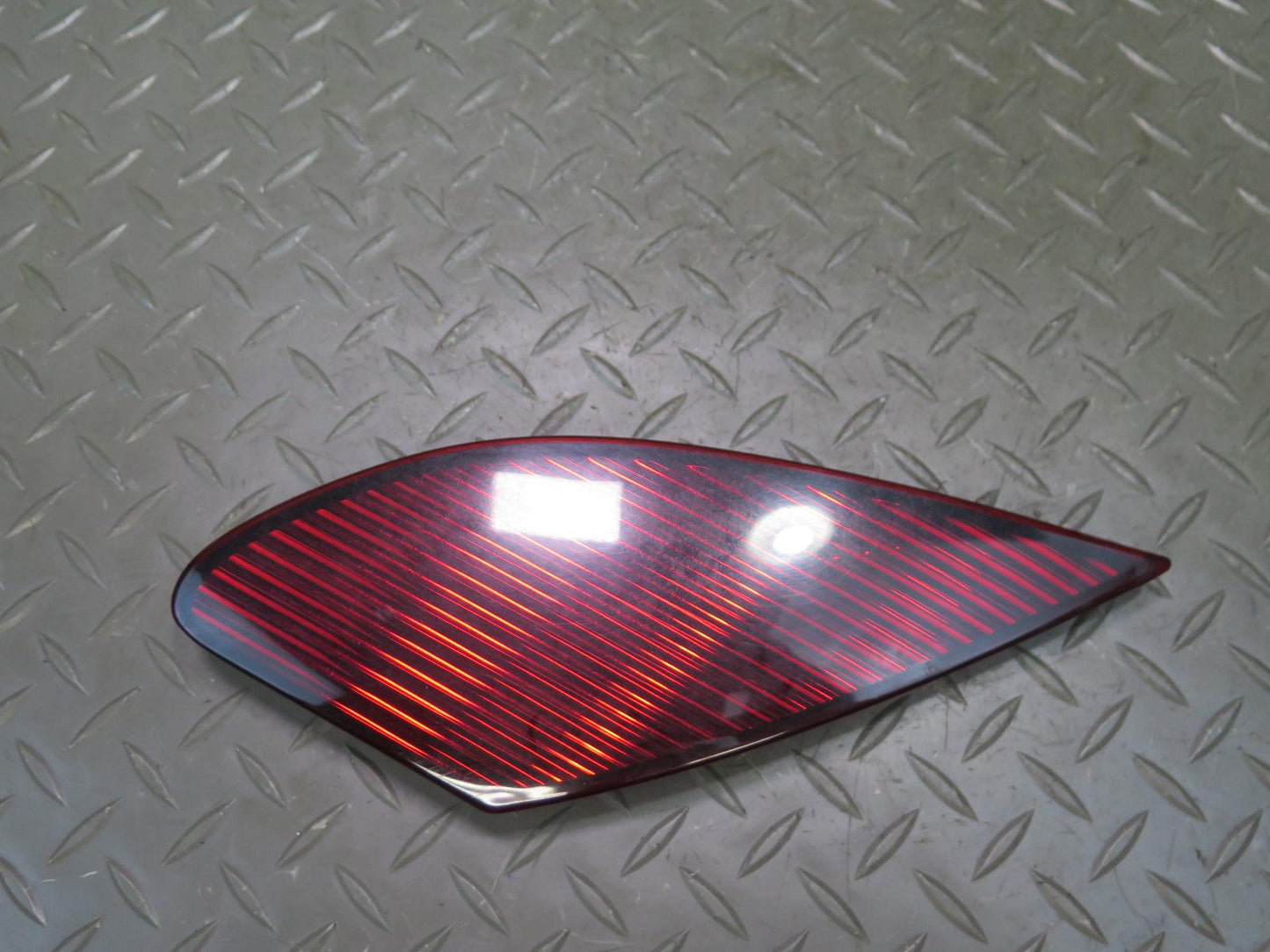 02-05 Lexus Z40 SC430 Set of 2 Rear Left & Right Tail Light Reflector OEM