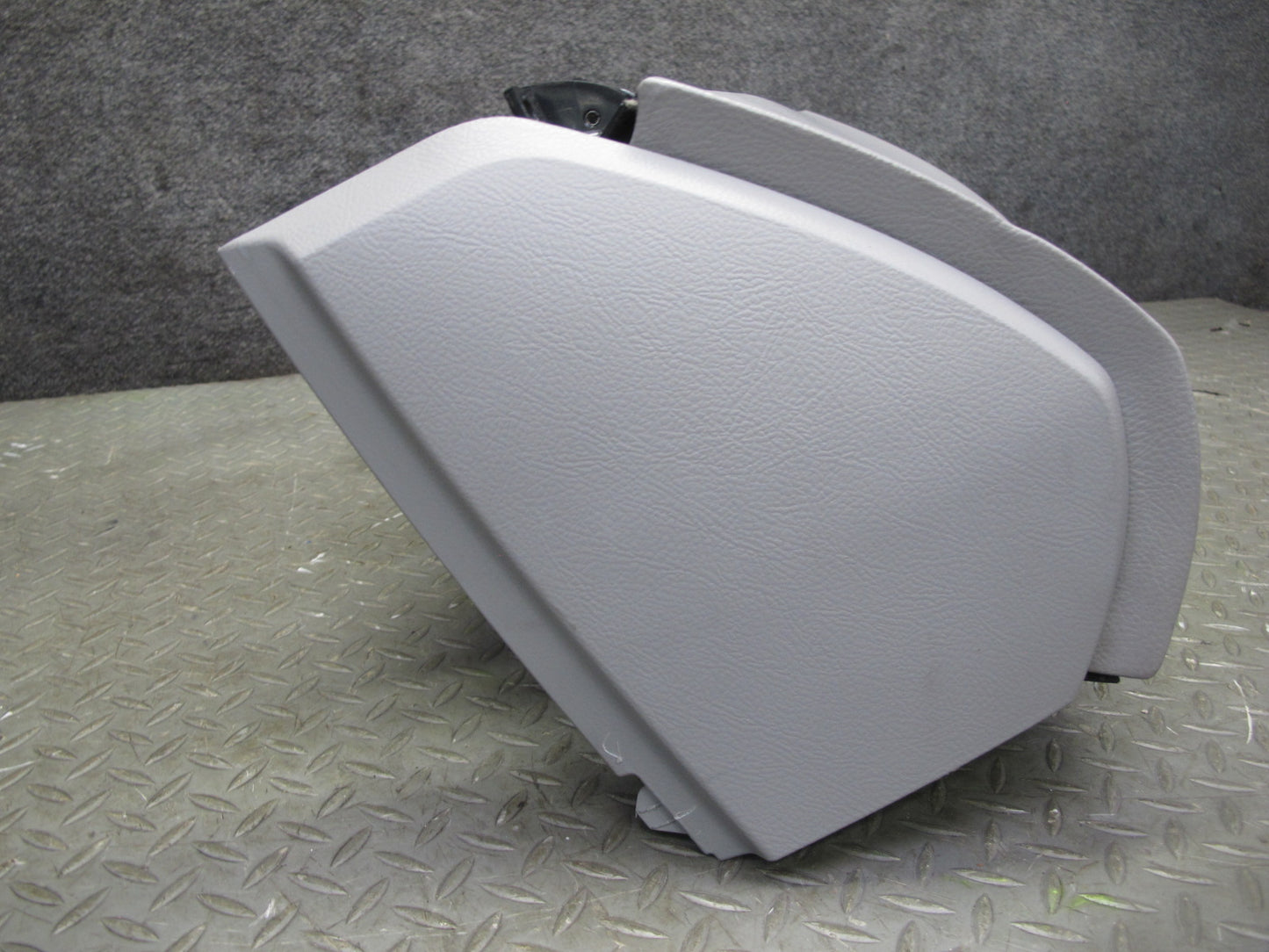 04-06 Lexus UCF30L LS430 Dash Upper Glove Box Compartment Storage OEM
