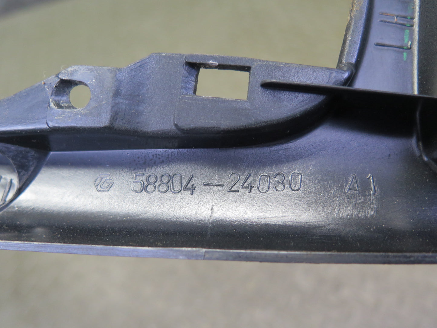 92-00 Lexus UZZ30L SC300 SC400 Center Console Trim Cover Panel w CUP Holder OEM