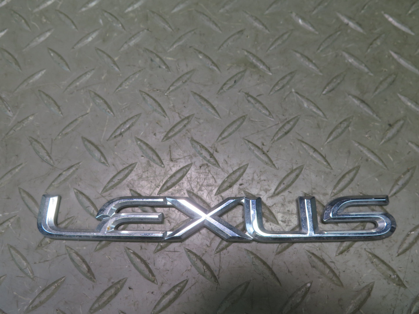 02-10 Lexus Z40 SC430 Rear Trunk Lid Ornament Emblem Logo Badge Set OEM
