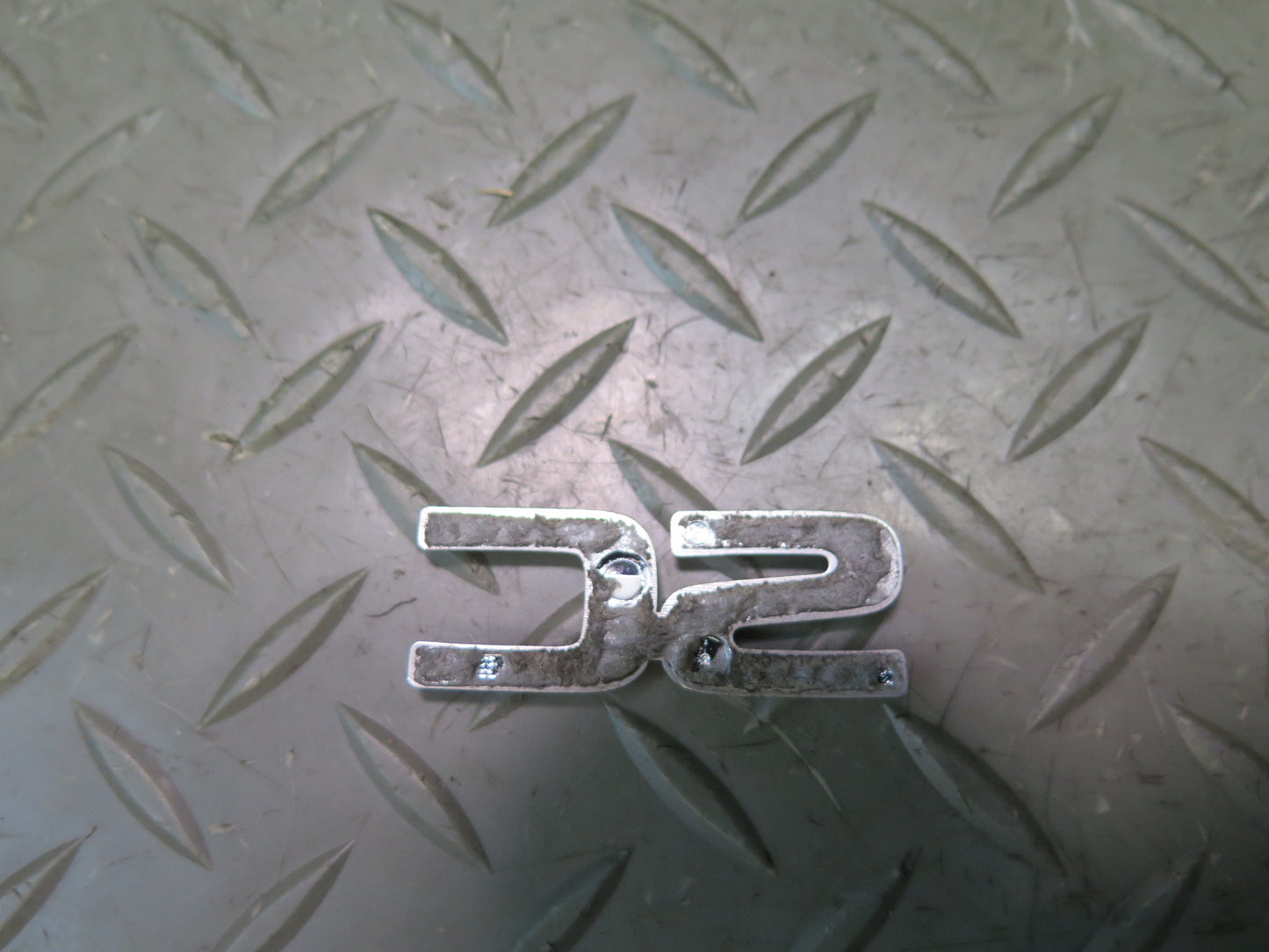 02-10 Lexus Z40 SC430 Rear Trunk Lid Ornament Emblem Logo Badge Set OEM