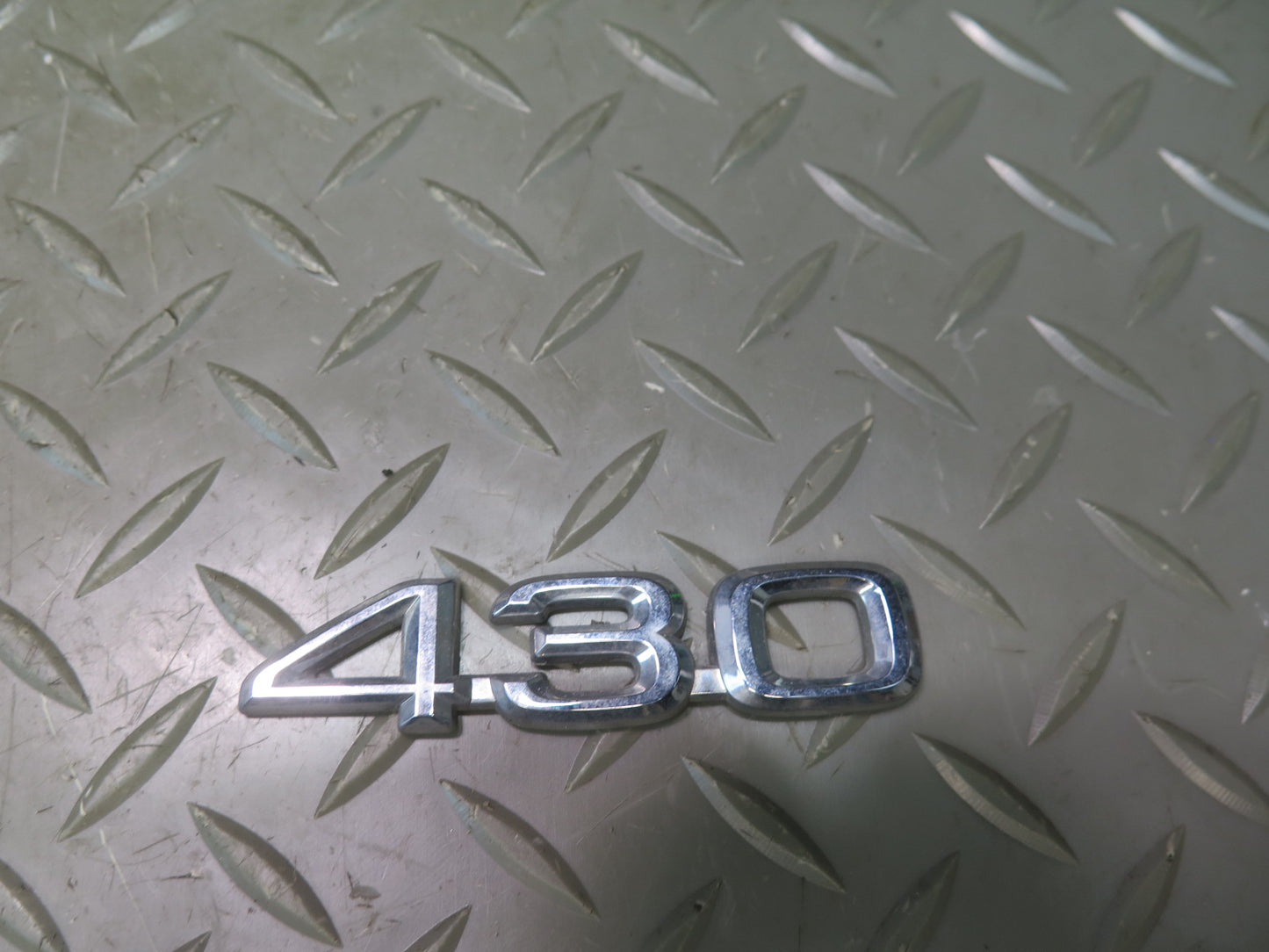 02-10 Lexus Z40 SC430 Rear Trunk Lid Ornament Emblem Logo Badge Set OEM