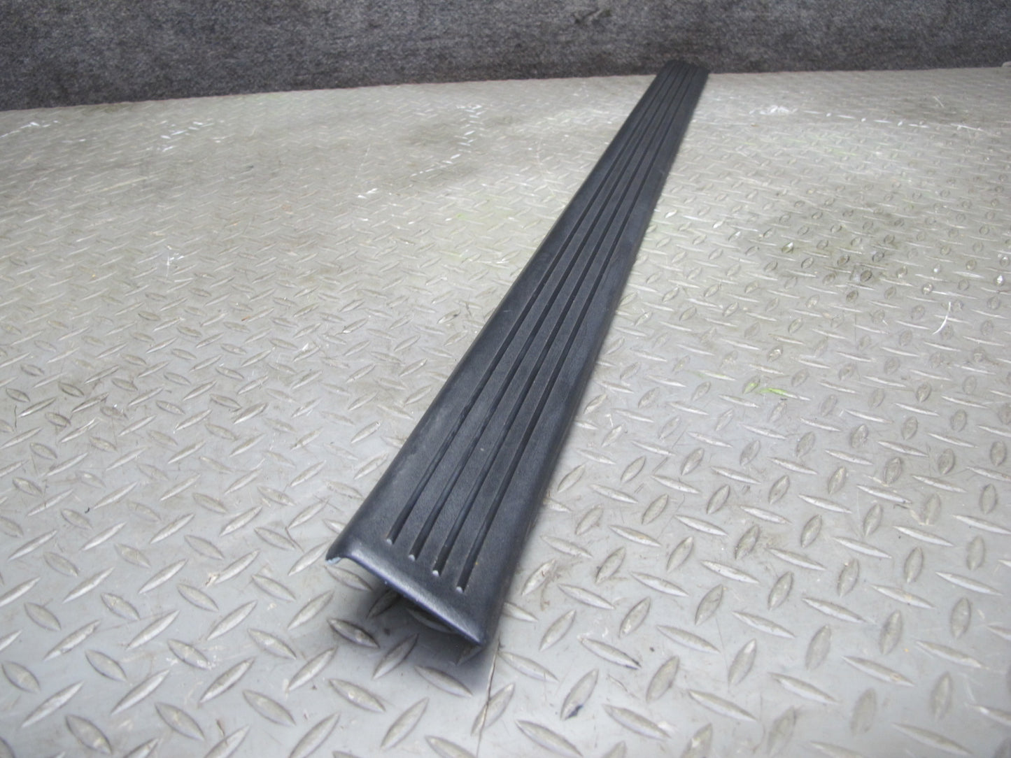 92-00 Lexus UZZ30L SC300 SC400 Set of 2 Door Scuff Sill Plate Trim Panel OEM