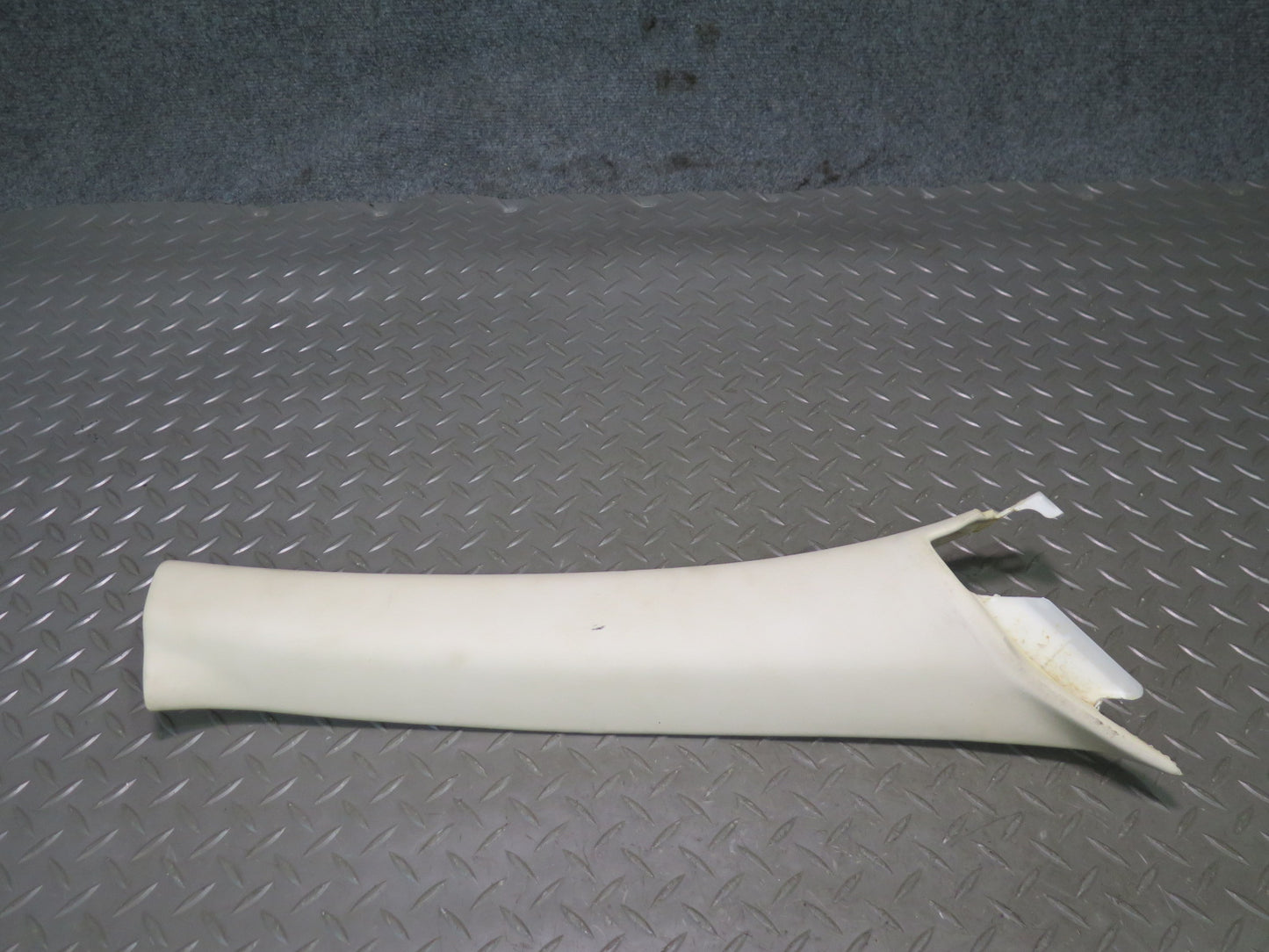 02-10 Lexus UZZ40L SC430 Front Left & Right A Pillar Interior Trim Panel Set OEM