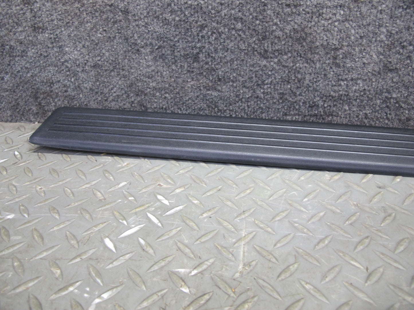 92-00 Lexus UZZ30L SC300 SC400 Set of 2 Door Scuff Sill Plate Trim Panel OEM