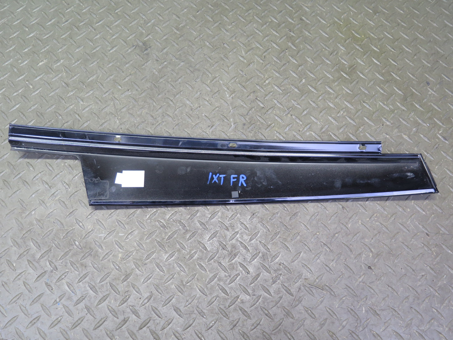 11-17 BMW F25 X3 Front Right Door Window Exterior Trim Molding Panel Set OEM
