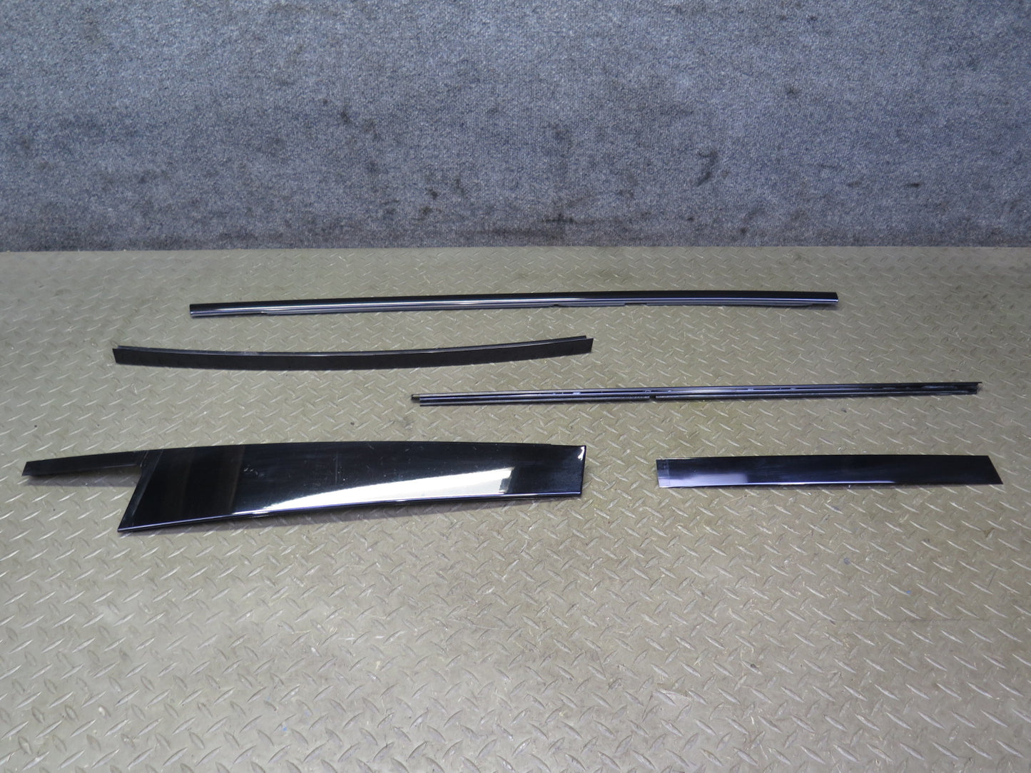 11-17 BMW F25 X3 Rear Right Door Window Exterior Trim Molding Panel Set OEM