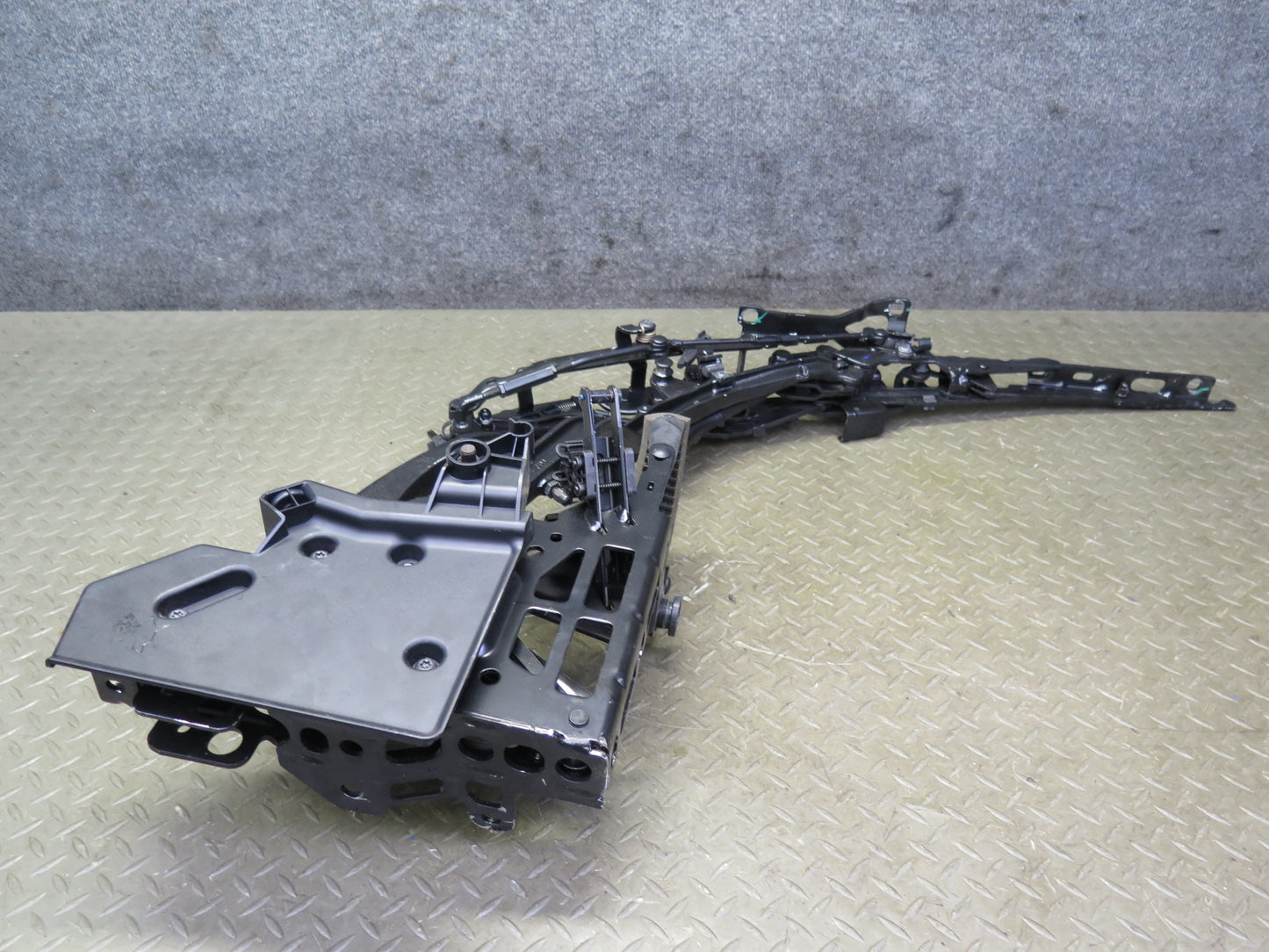 09-16 BMW E89 Z4 Convertible Rear Left TOP Roof Hinge OEM