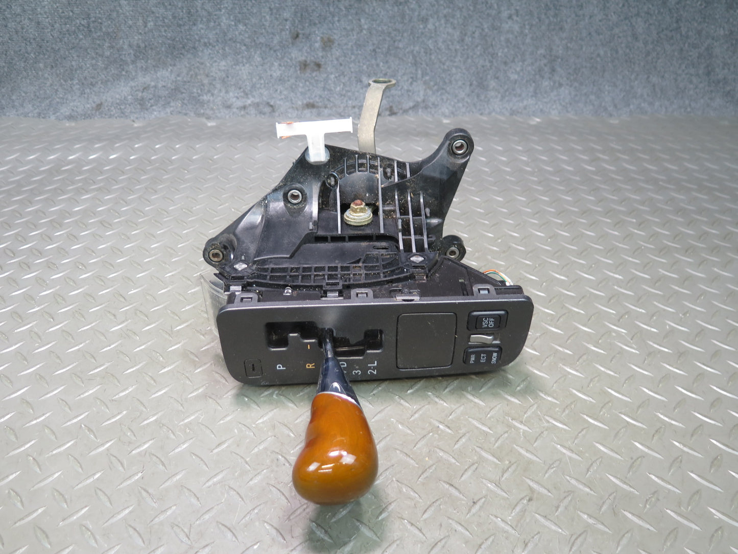 02-05 Lexus Z40 SC430 A/T Automatic Transmission Shifter w Knob Assembly OEM