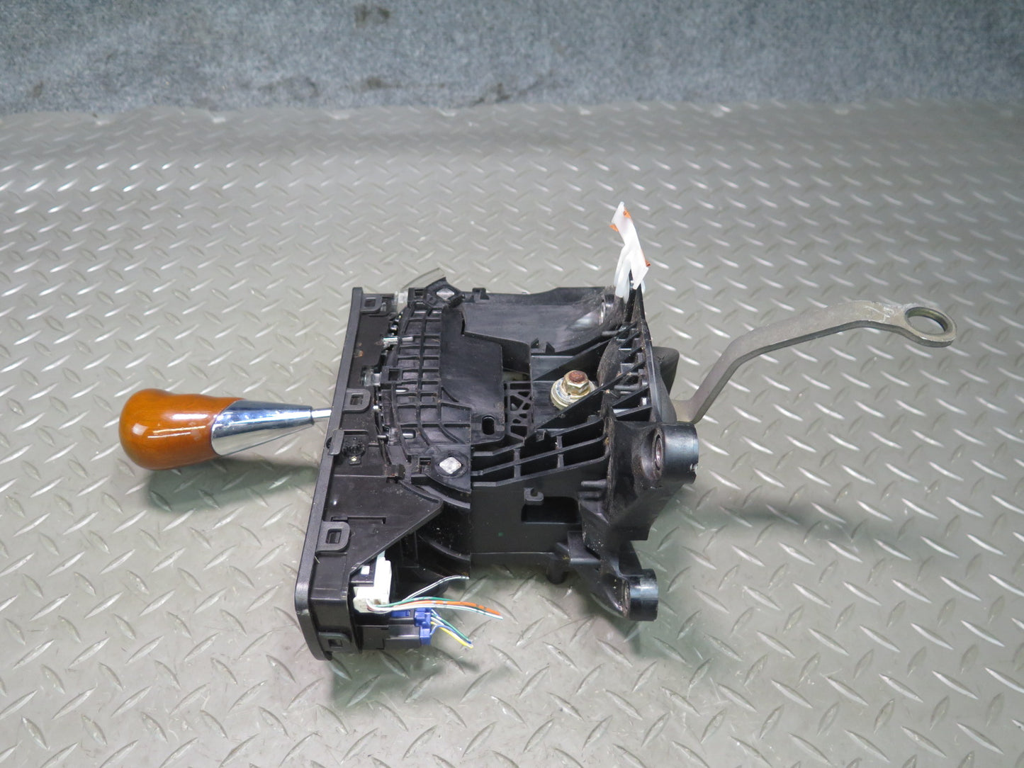 02-05 Lexus Z40 SC430 A/T Automatic Transmission Shifter w Knob Assembly OEM
