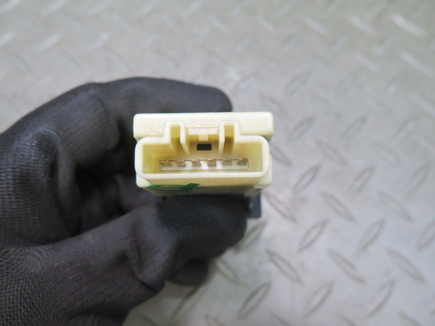 02-10 Lexus Z40 SC430 Trunk Lid Release Fuel Door Lock Unlock Button Switch OEM