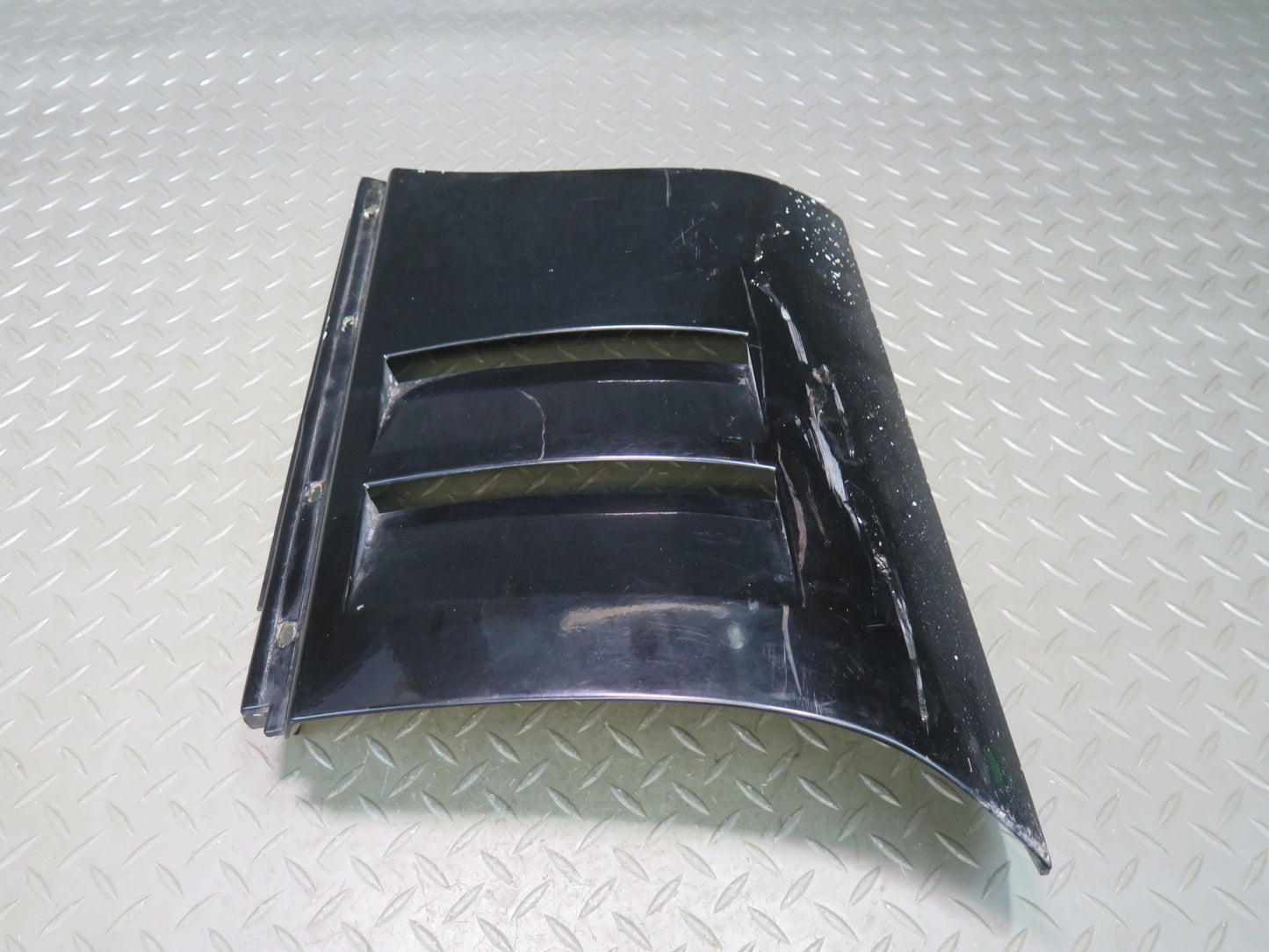 84-87 Chevrolet Corvette C4 Front Right Fender Lower Trim Molding Black OEM