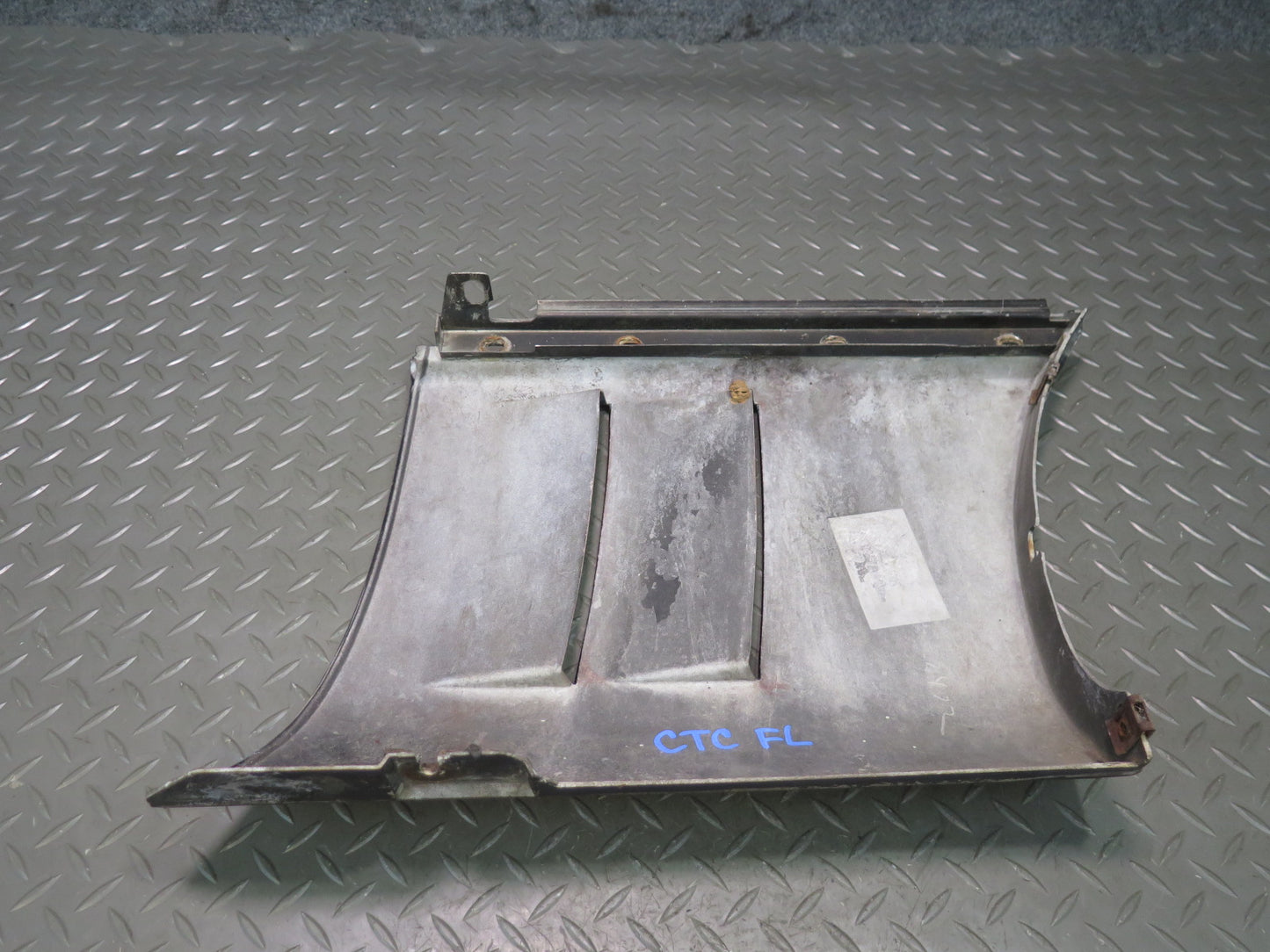 84-87 Chevrolet Corvette C4 Front Left Fender Lower Trim Molding Black OEM