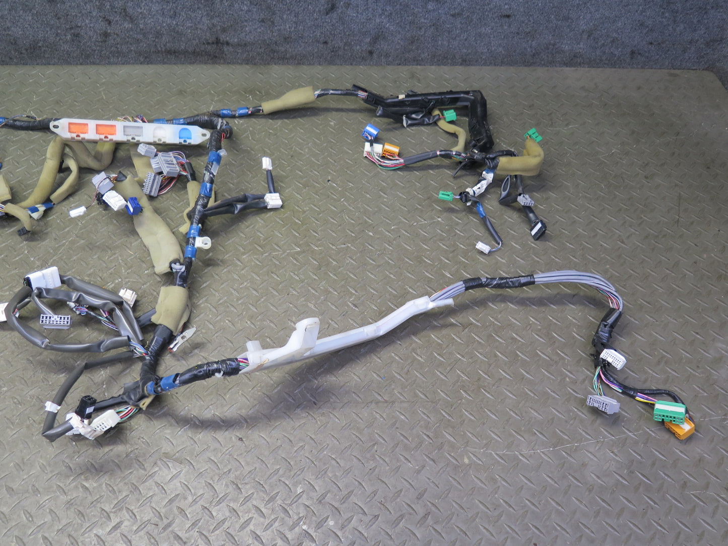 96-97 Toyota Celsior UCF20 RHD Dash Dashboard Instrument Wire Wiring Harness OEM