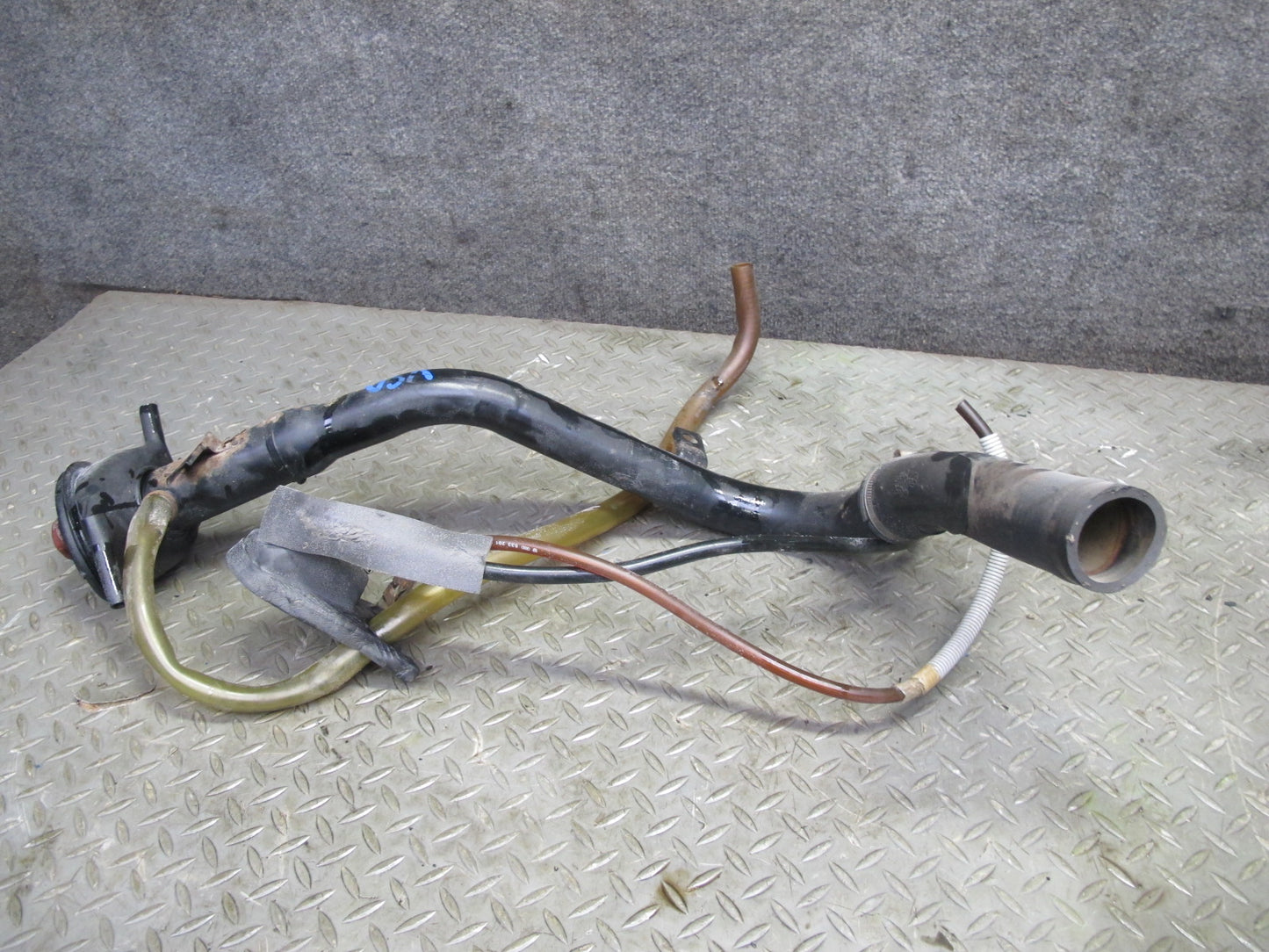 86-88 VW Scirocco MK2 Fuel Line Gas Tank Filler Neck w Cap & Vent Pipe Set OEM