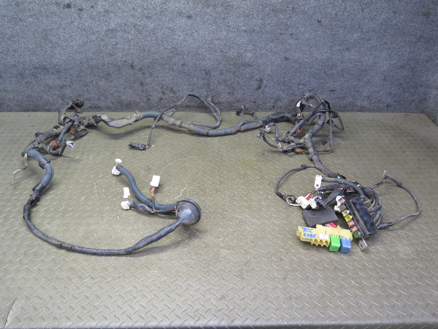 96-97 Toyota Celsior UCF20 RHD Under Hood Engine Bay Wire Wiring Harness OEM