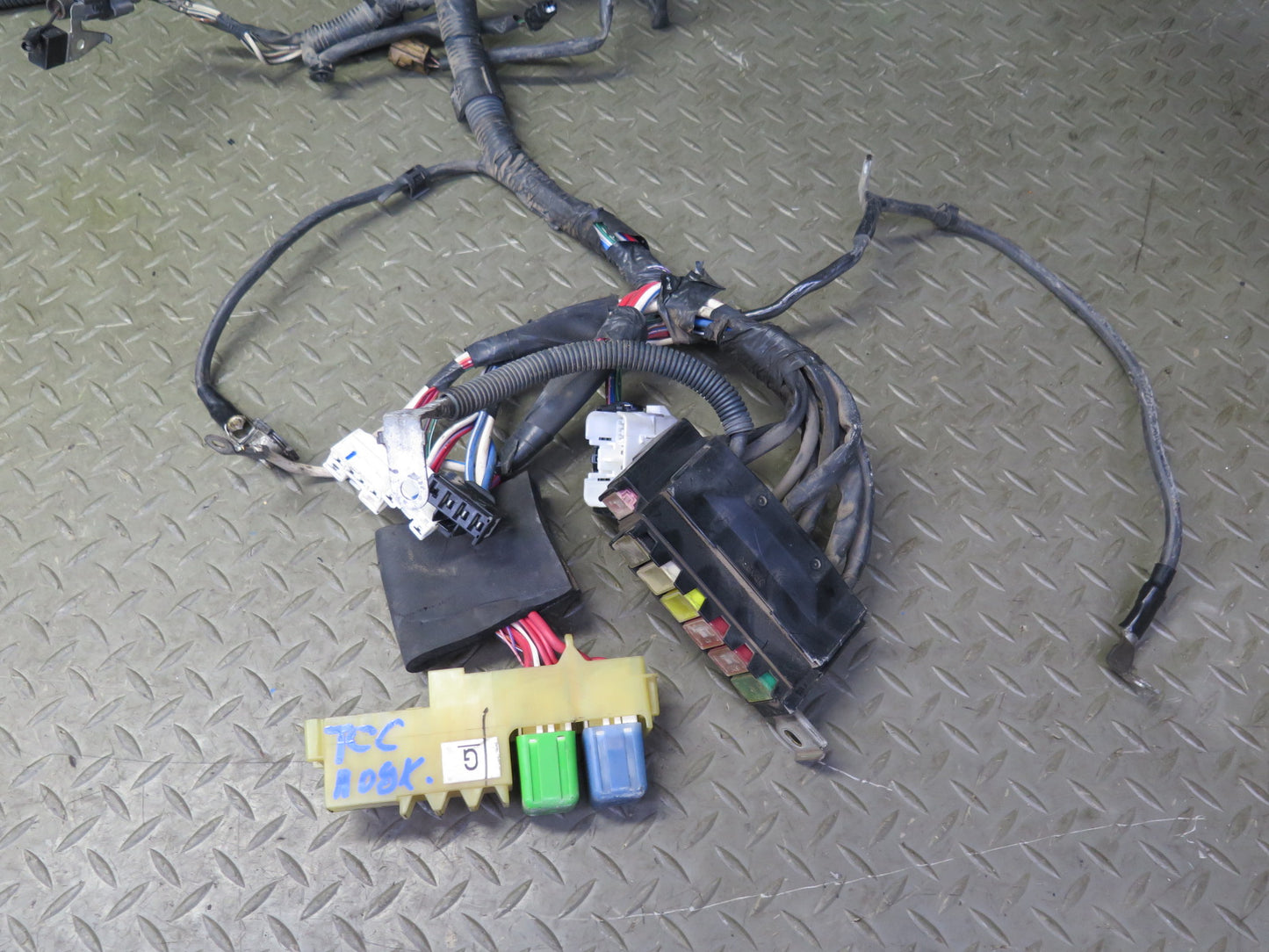 96-97 Toyota Celsior UCF20 RHD Under Hood Engine Bay Wire Wiring Harness OEM
