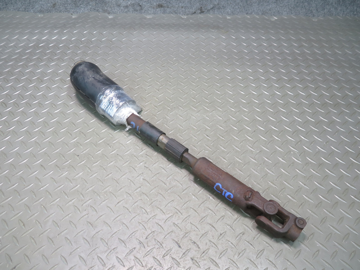 84-85 Chevrolet Corvette C4 Steering Column Coupler Intermediate Shaft OEM
