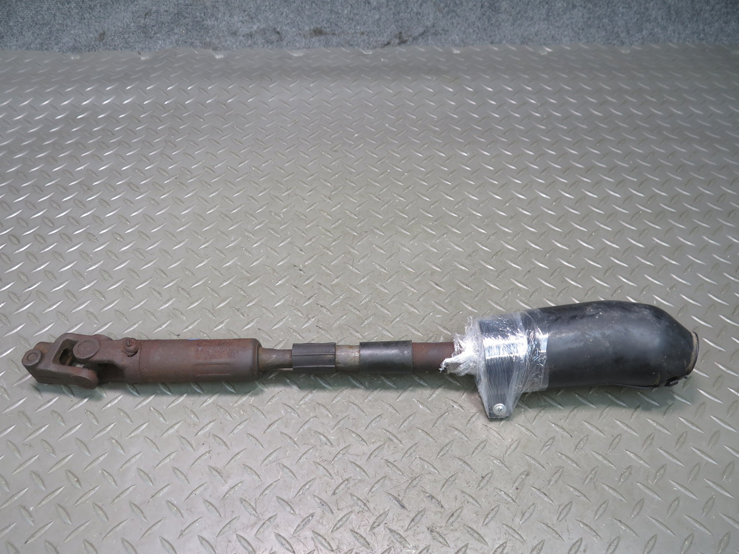 84-85 Chevrolet Corvette C4 Steering Column Coupler Intermediate Shaft OEM