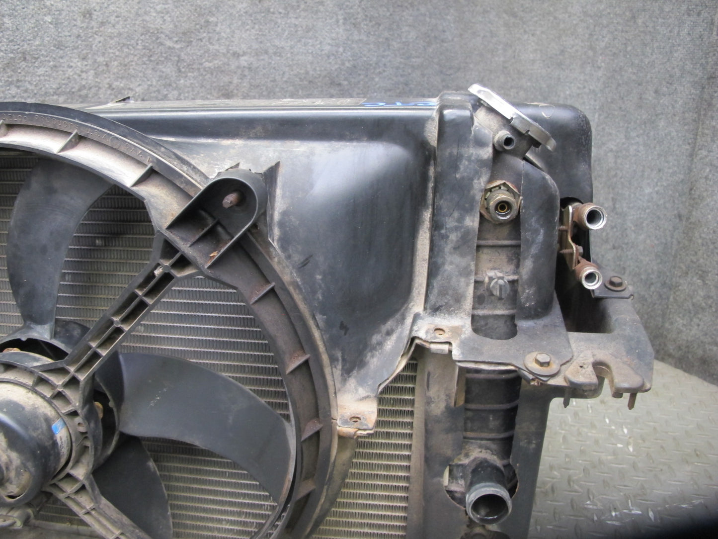 84-89 Chevrolet Corvette C4 M/T Engine Radiator AC Condenser Fan Shroud Assy OEM