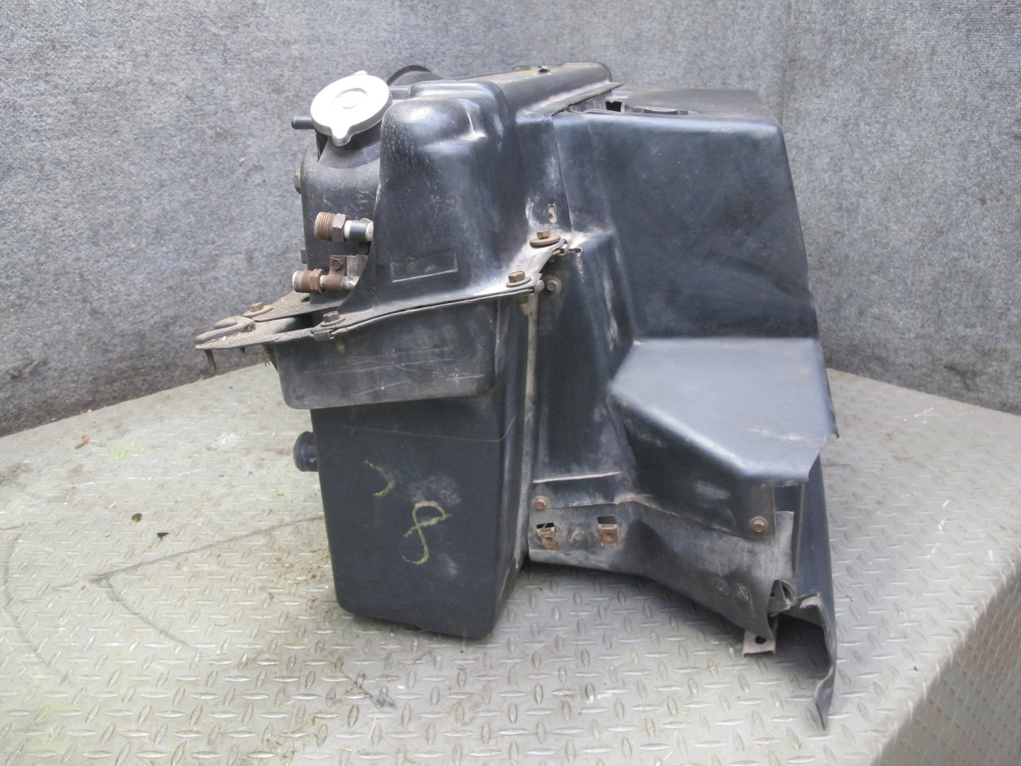 84-89 Chevrolet Corvette C4 M/T Engine Radiator AC Condenser Fan Shroud Assy OEM
