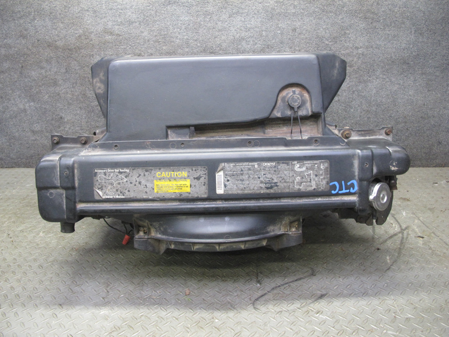 84-89 Chevrolet Corvette C4 M/T Engine Radiator AC Condenser Fan Shroud Assy OEM