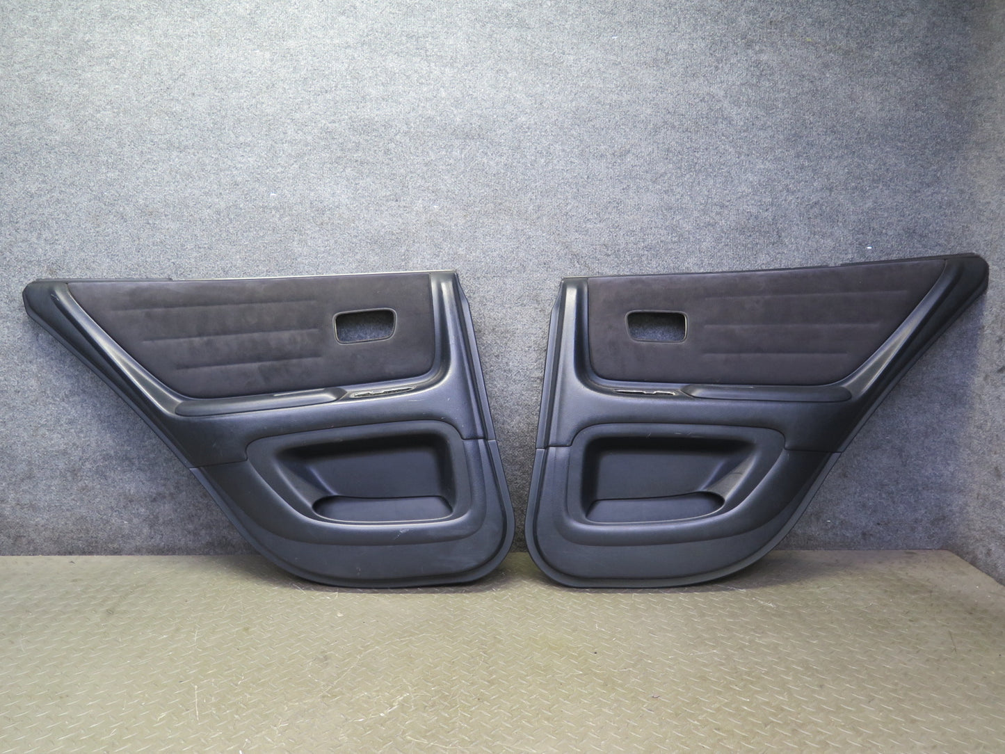 02-03 Lexus JCE10L IS300 Sedan Set of 2 Rear Door Interior Trim Panel Black OEM