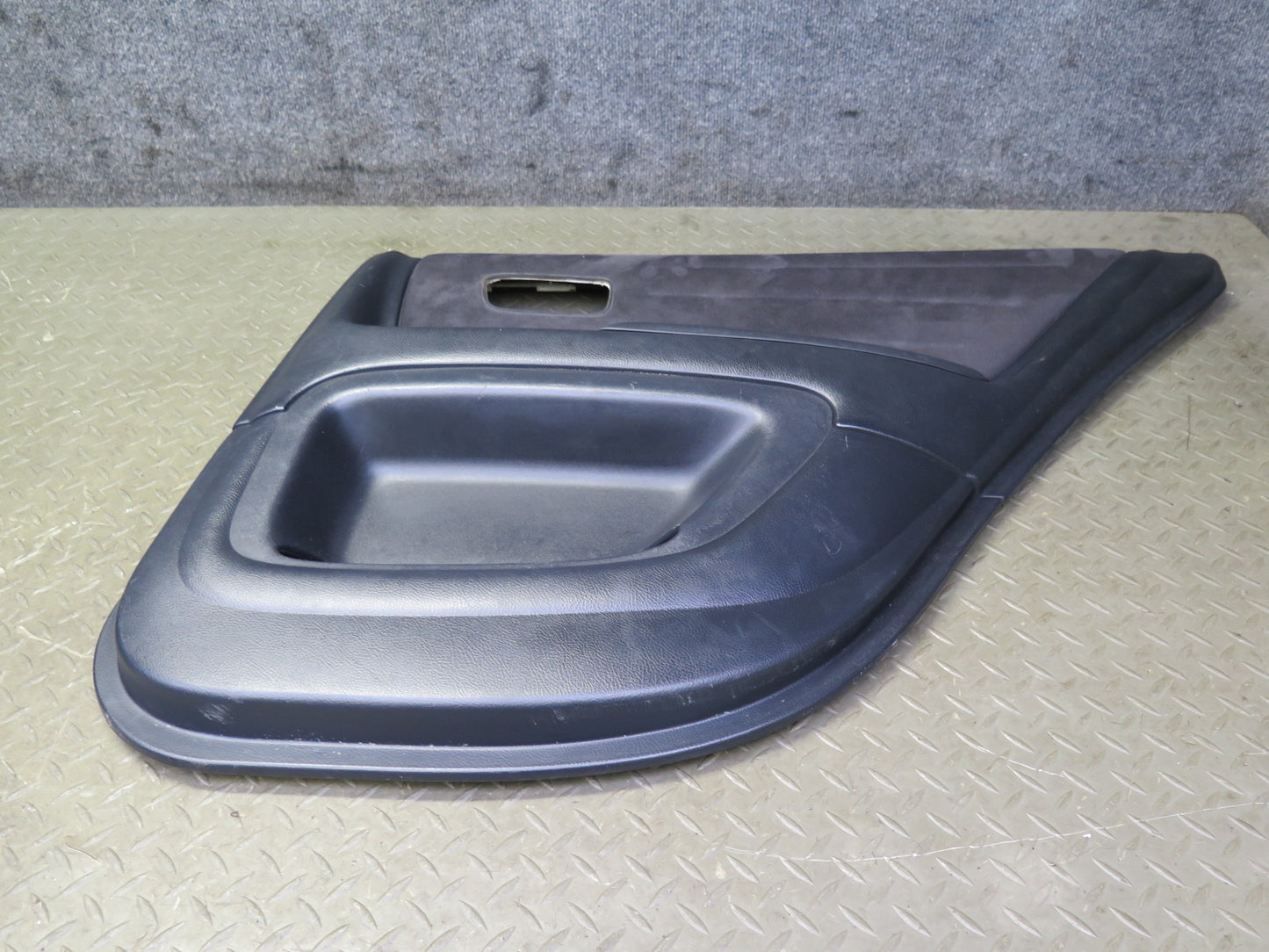 02-03 Lexus JCE10L IS300 Sedan Set of 2 Rear Door Interior Trim Panel Black OEM