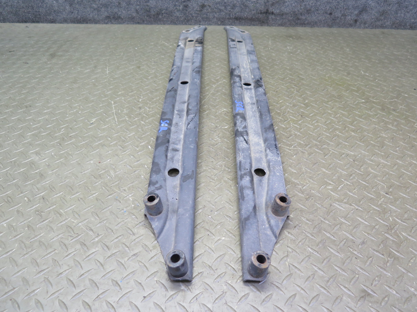 02-10 Lexus UZZ40L SC430 Set of 5 Rear Suspension Mounting Brace Plate OEM