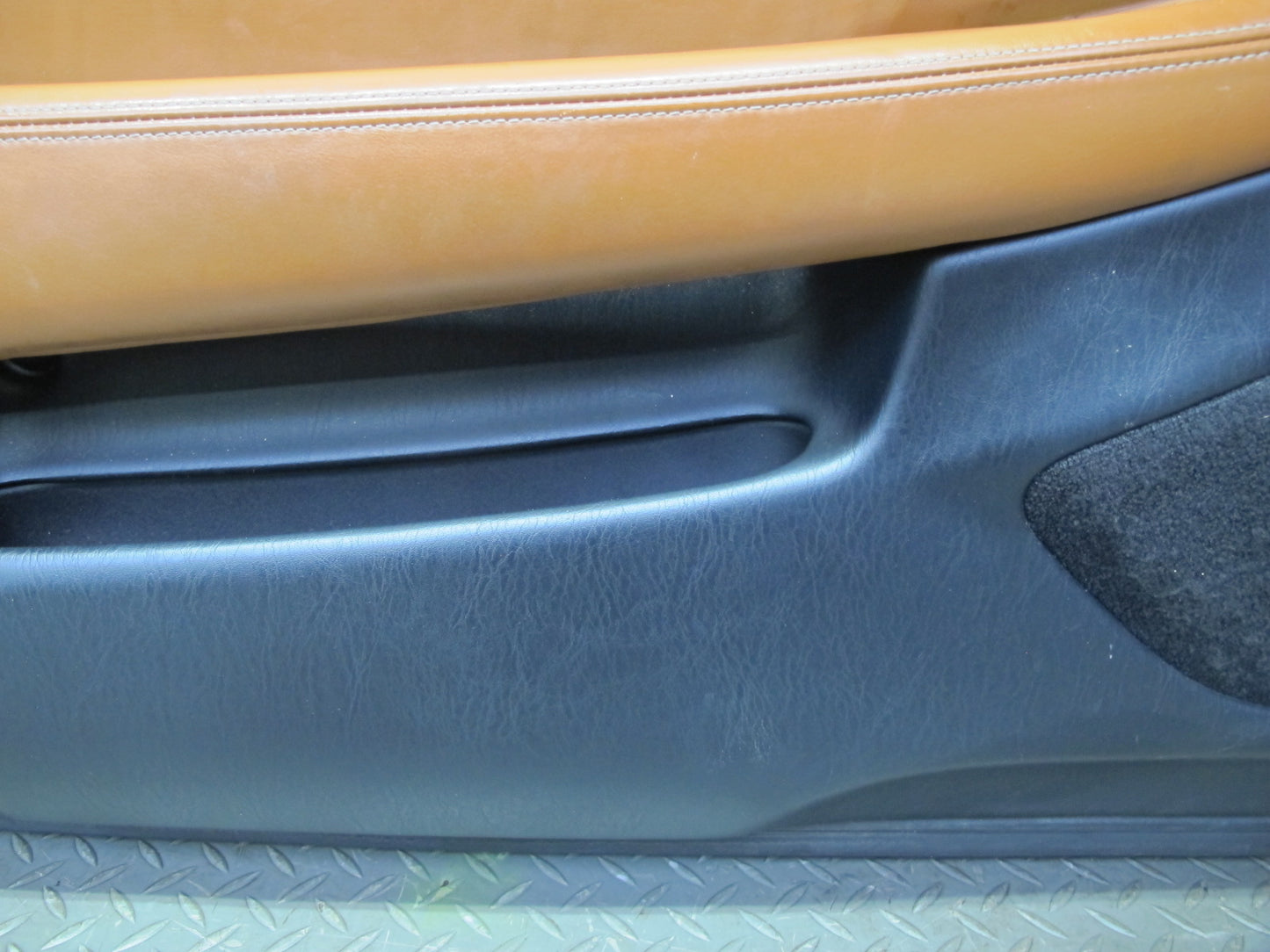 02-10 Lexus SC430 UZZ40L Left Door Interior Trim Cover Panel Black Saddle OEM