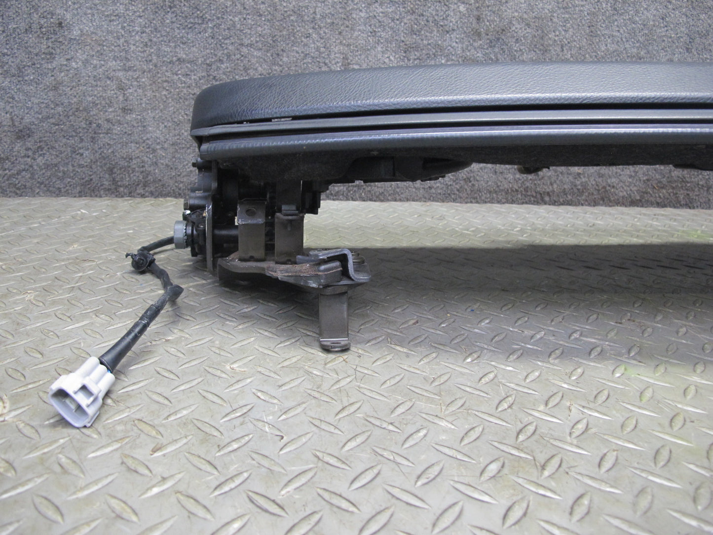 02-10 Lexus Z40 SC430 Rear Package Tray Flap Cargo Deck Cover Panel w Hinge OEM