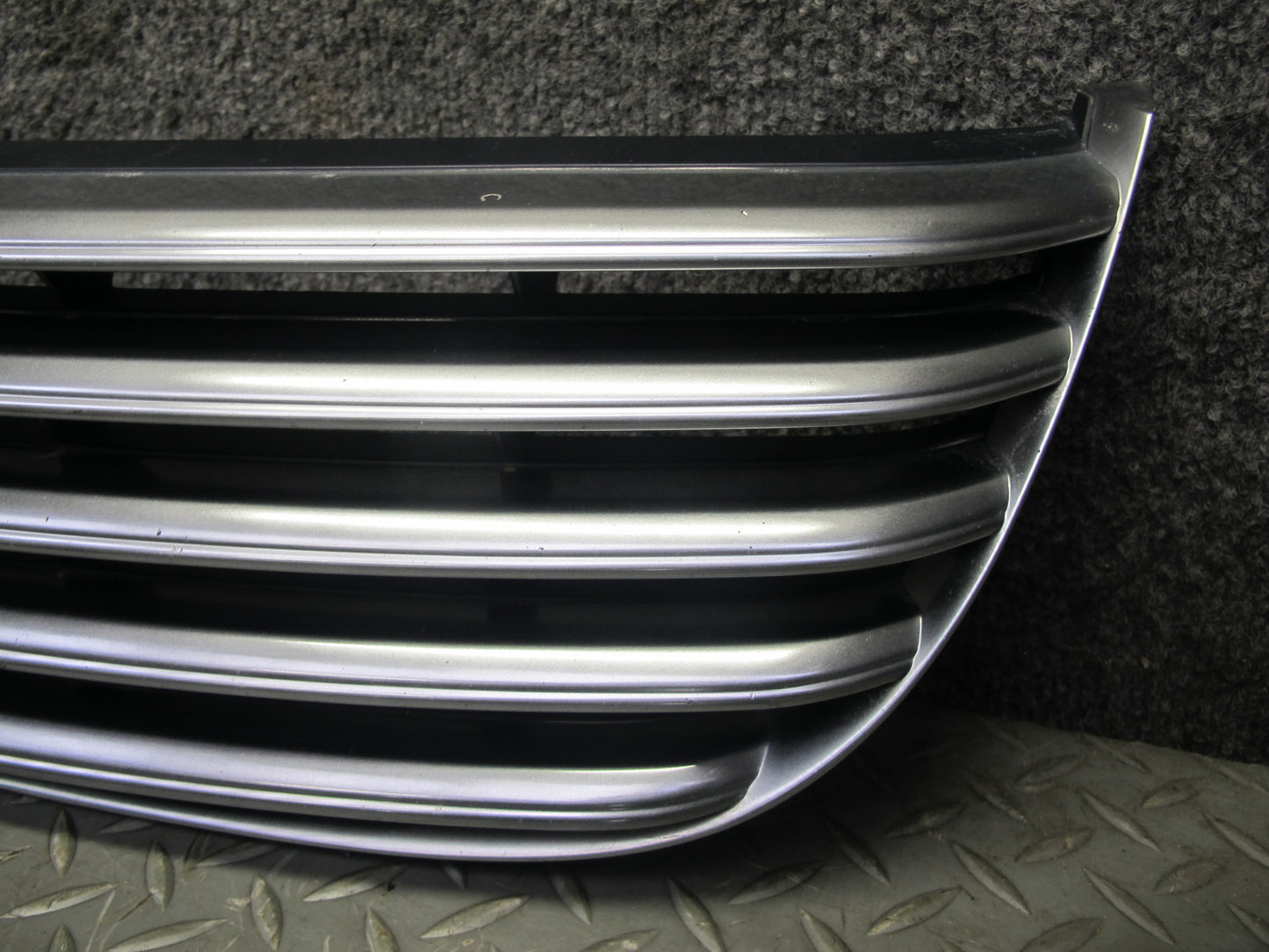 02-05 Lexus SC430 UZZ40L Front Bumper Grille Trim w Emblem OEM