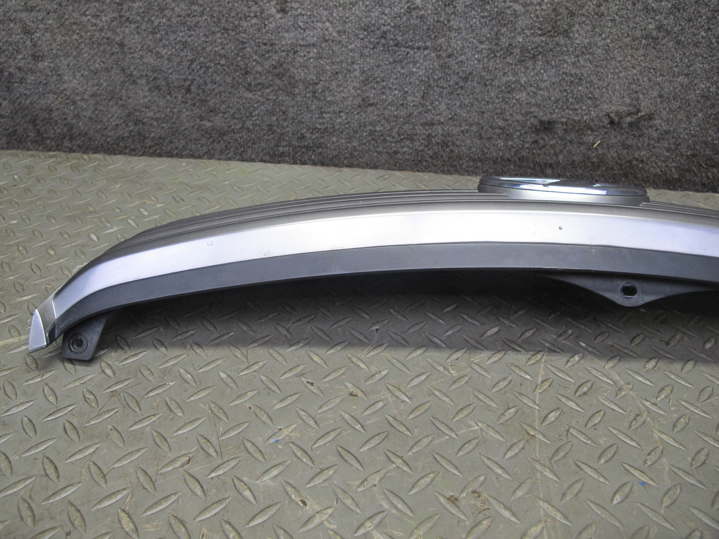 02-05 Lexus SC430 UZZ40L Front Bumper Grille Trim w Emblem OEM