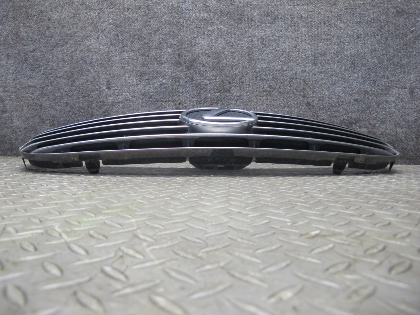 02-05 Lexus SC430 UZZ40L Front Bumper Grille Trim w Emblem OEM