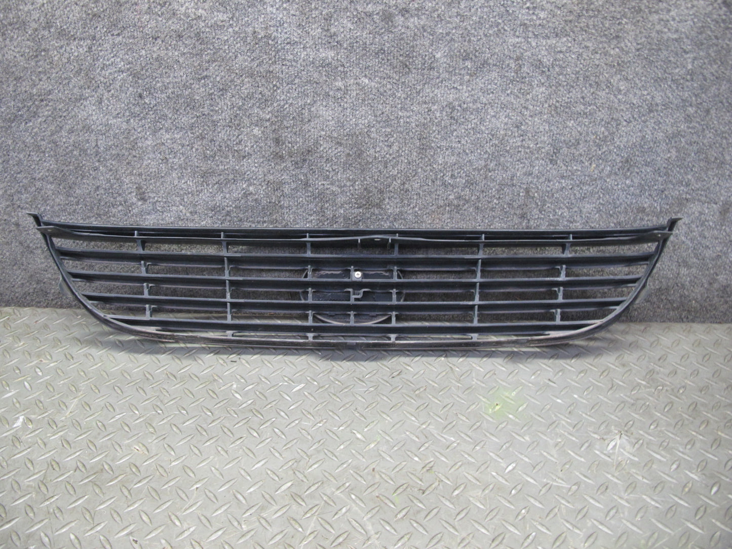 02-05 Lexus SC430 UZZ40L Front Bumper Grille Trim w Emblem OEM