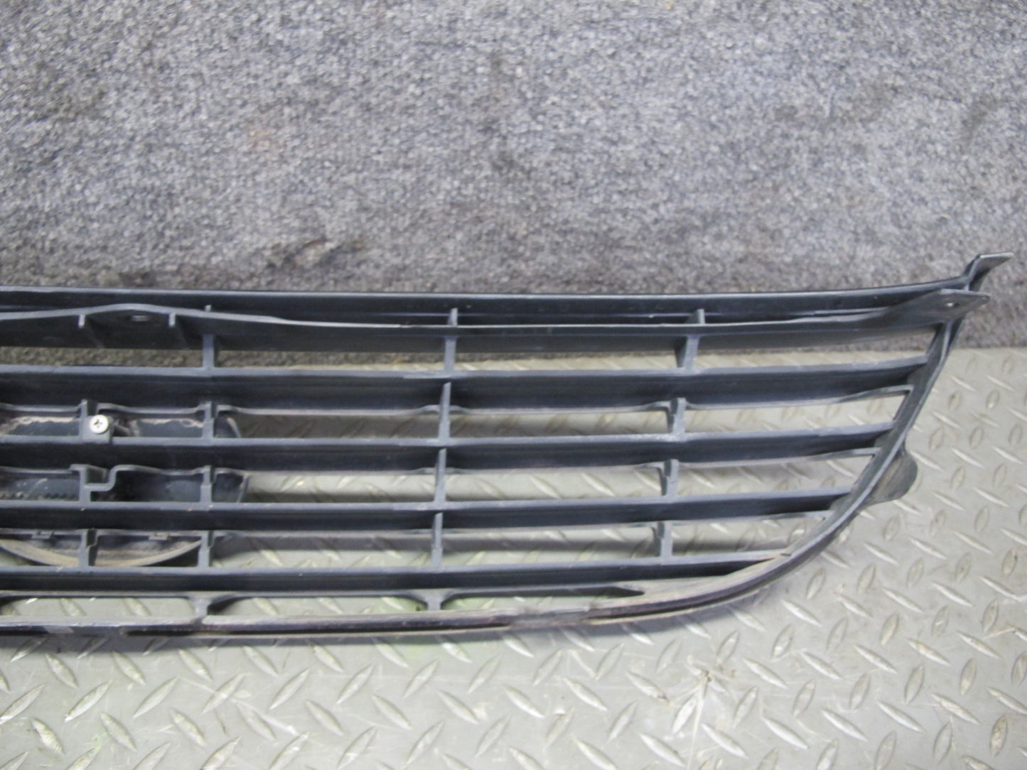 02-05 Lexus SC430 UZZ40L Front Bumper Grille Trim w Emblem OEM