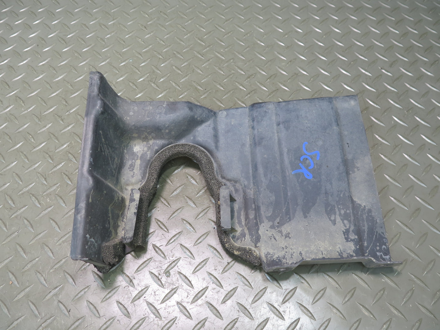 02-10 Lexus Z40 SC430 Front Left & Right Side Engine Cover Set OEM