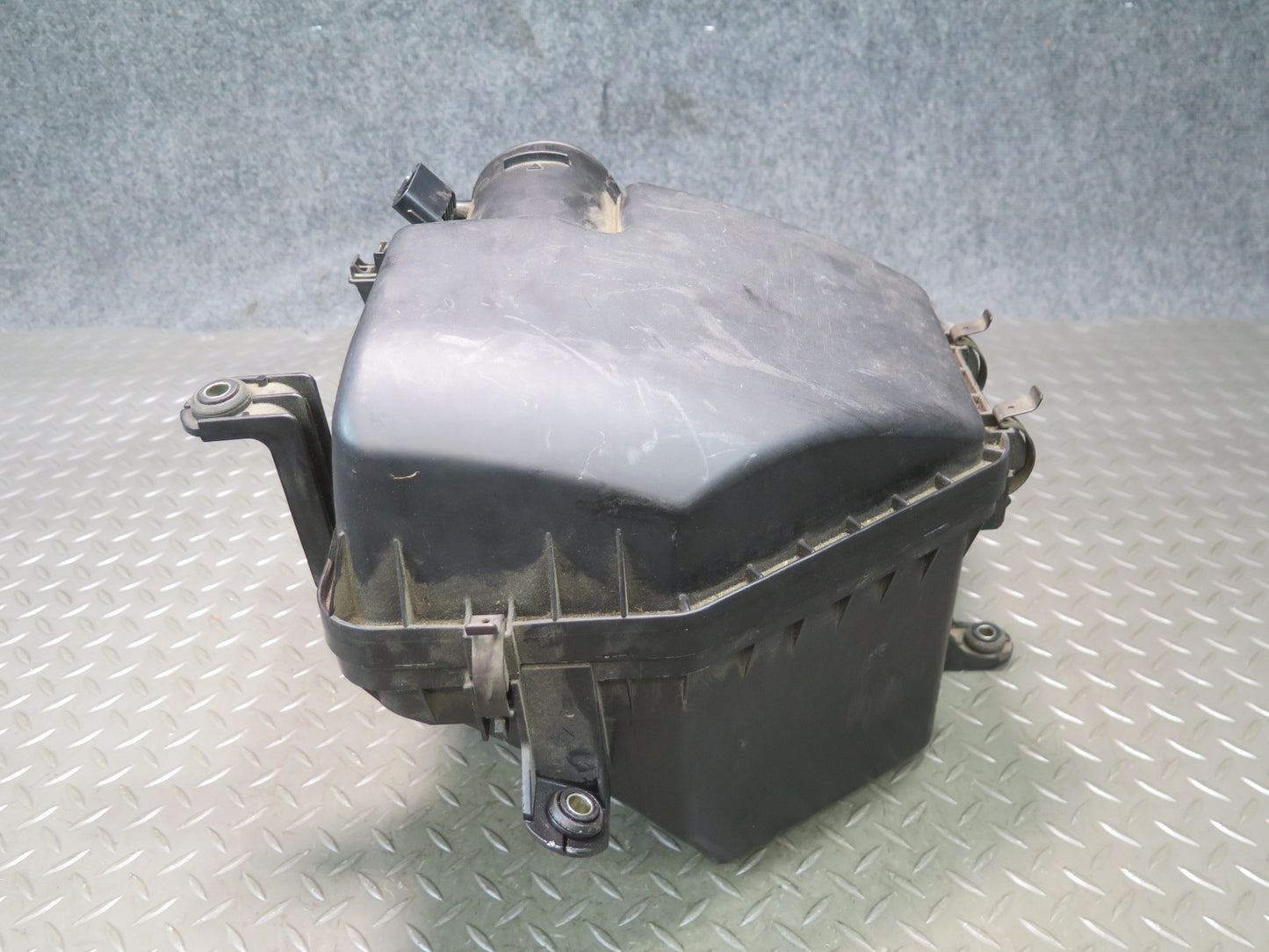 02-10 Lexus Z40 SC430 3UZFE Air Intake Cleaner Filter Box w MAF Sensor OEM