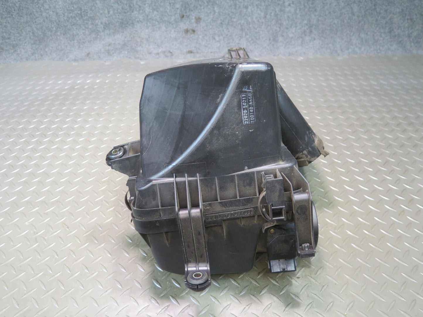 02-10 Lexus Z40 SC430 3UZFE Air Intake Cleaner Filter Box w MAF Sensor OEM