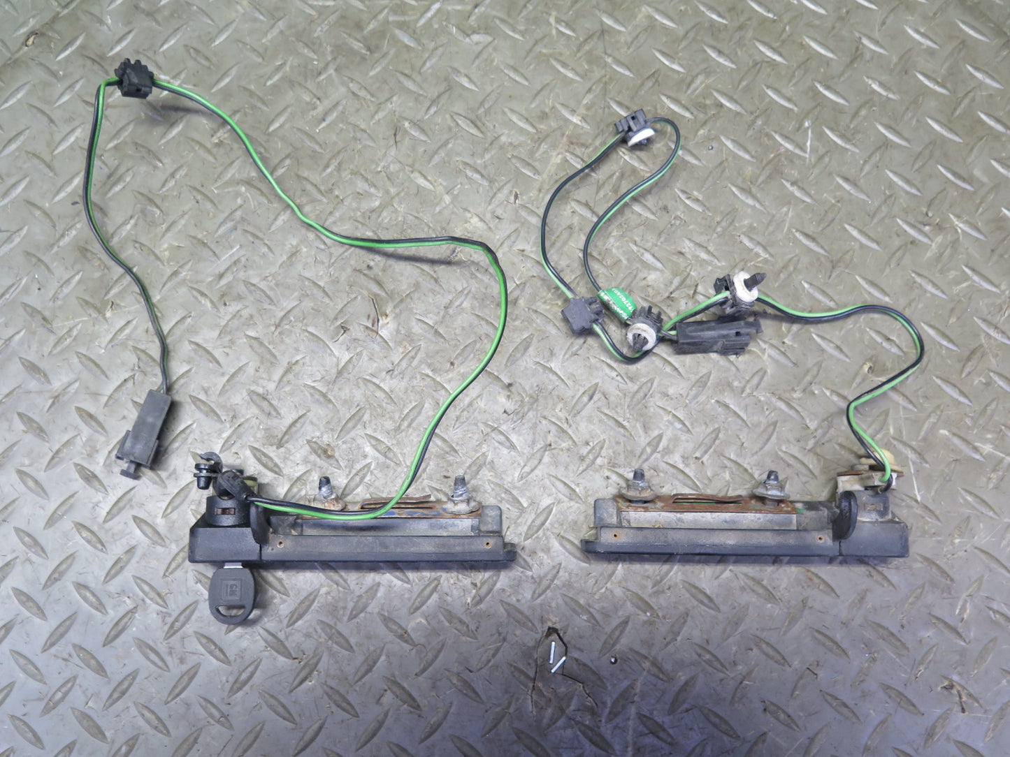1984 Chevrolet Corvette C4 M/T Steering Column Ignition Switch Lock KEY Set OEM