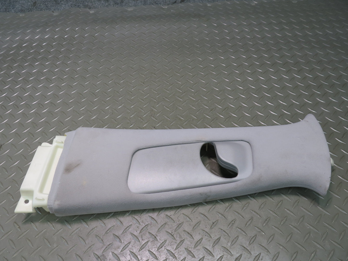 04-06 Lexus UCF30L LS430 Left & Right Upper Center B Pillar Trim Cover Panel OEM