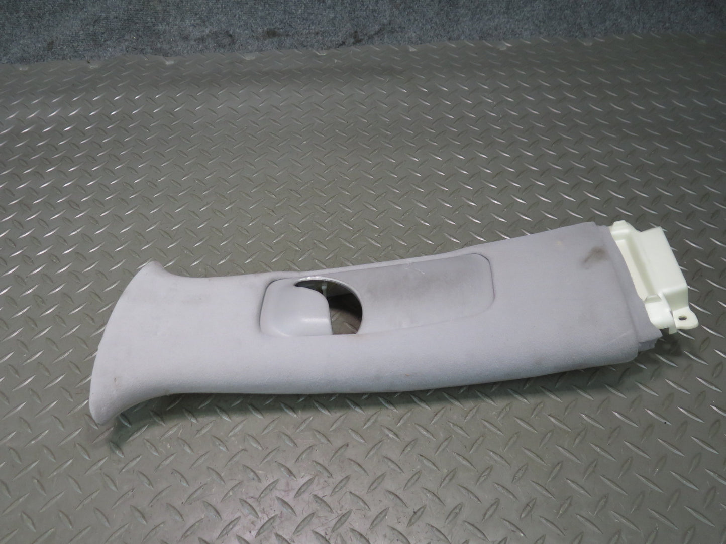 04-06 Lexus UCF30L LS430 Left & Right Upper Center B Pillar Trim Cover Panel OEM