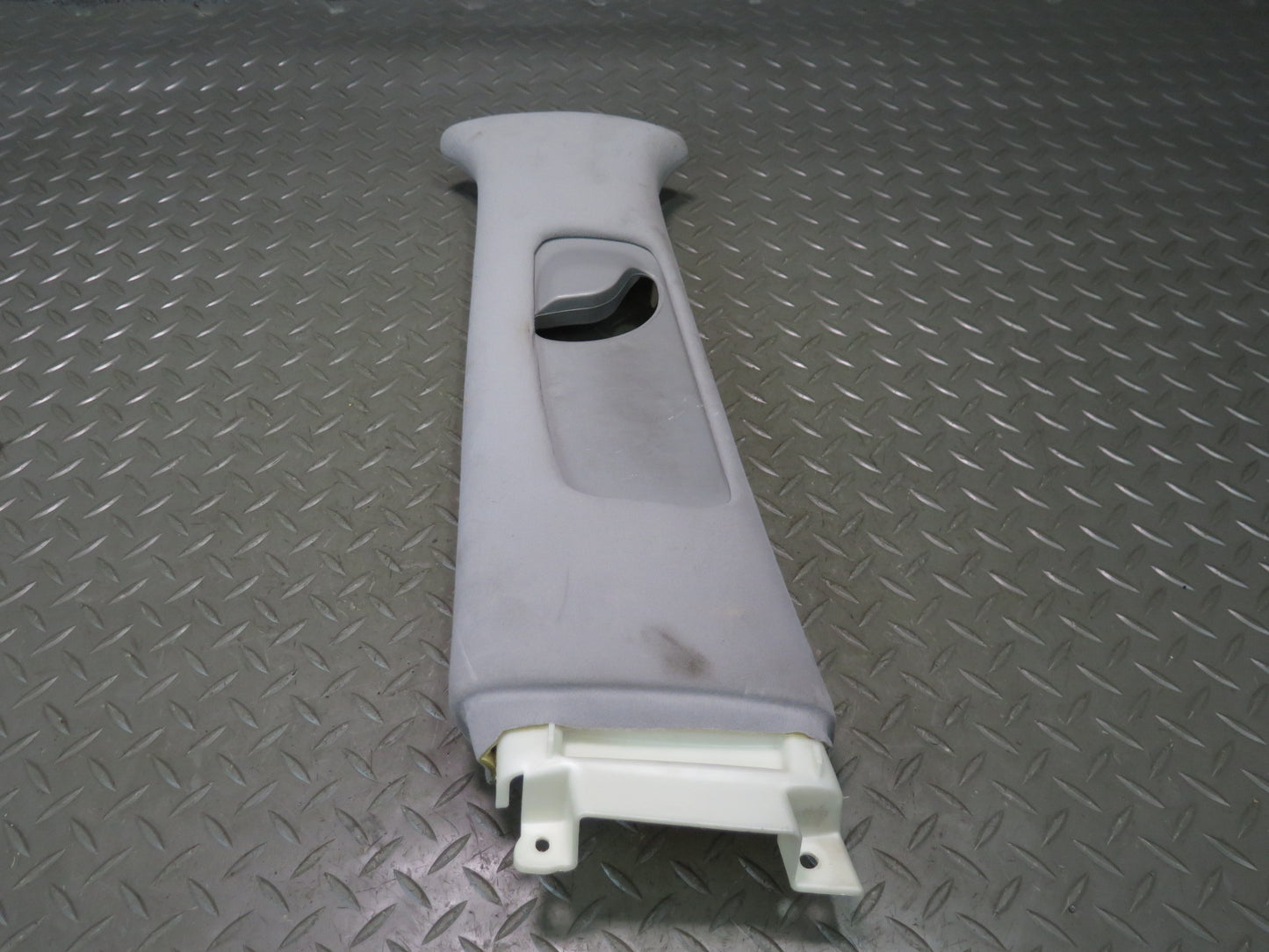 04-06 Lexus UCF30L LS430 Left & Right Upper Center B Pillar Trim Cover Panel OEM