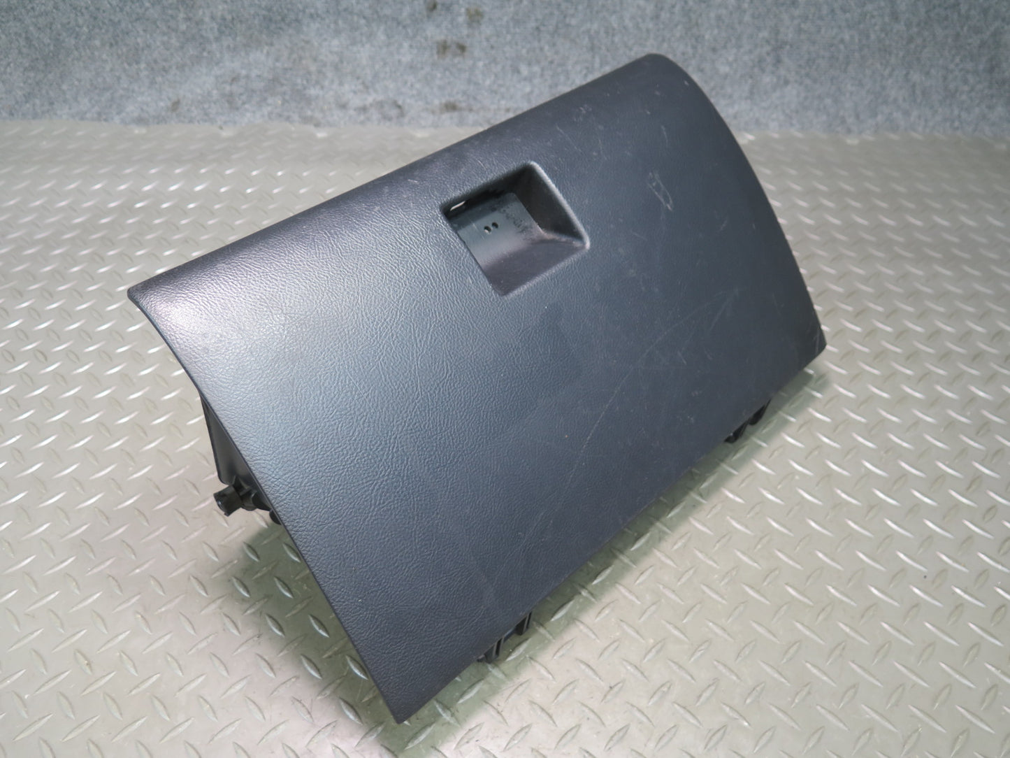 01-05 Lexus JCE10L IS300 Dash Glove Box Compartment Storage OEM