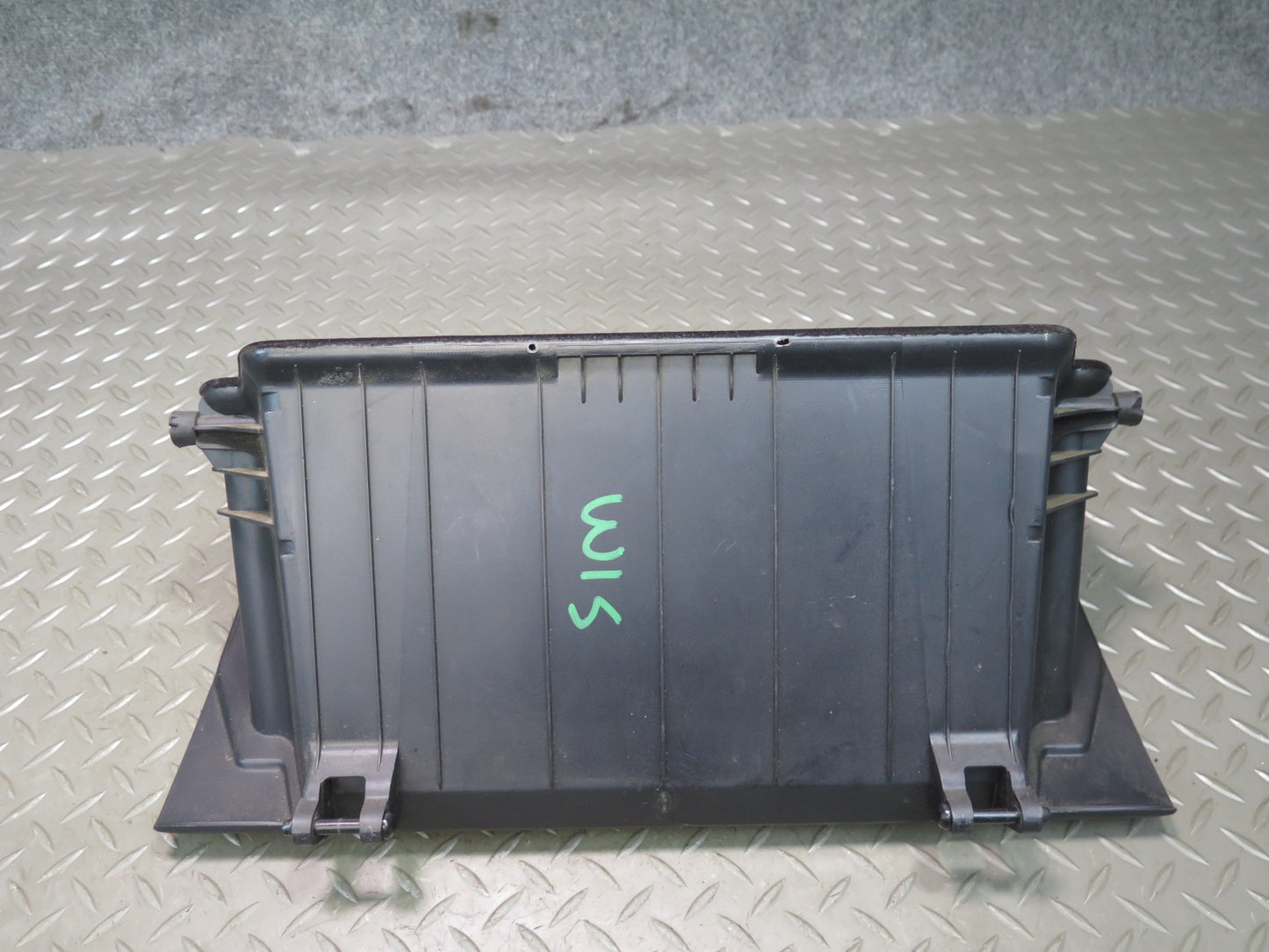 01-05 Lexus JCE10L IS300 Dash Glove Box Compartment Storage OEM