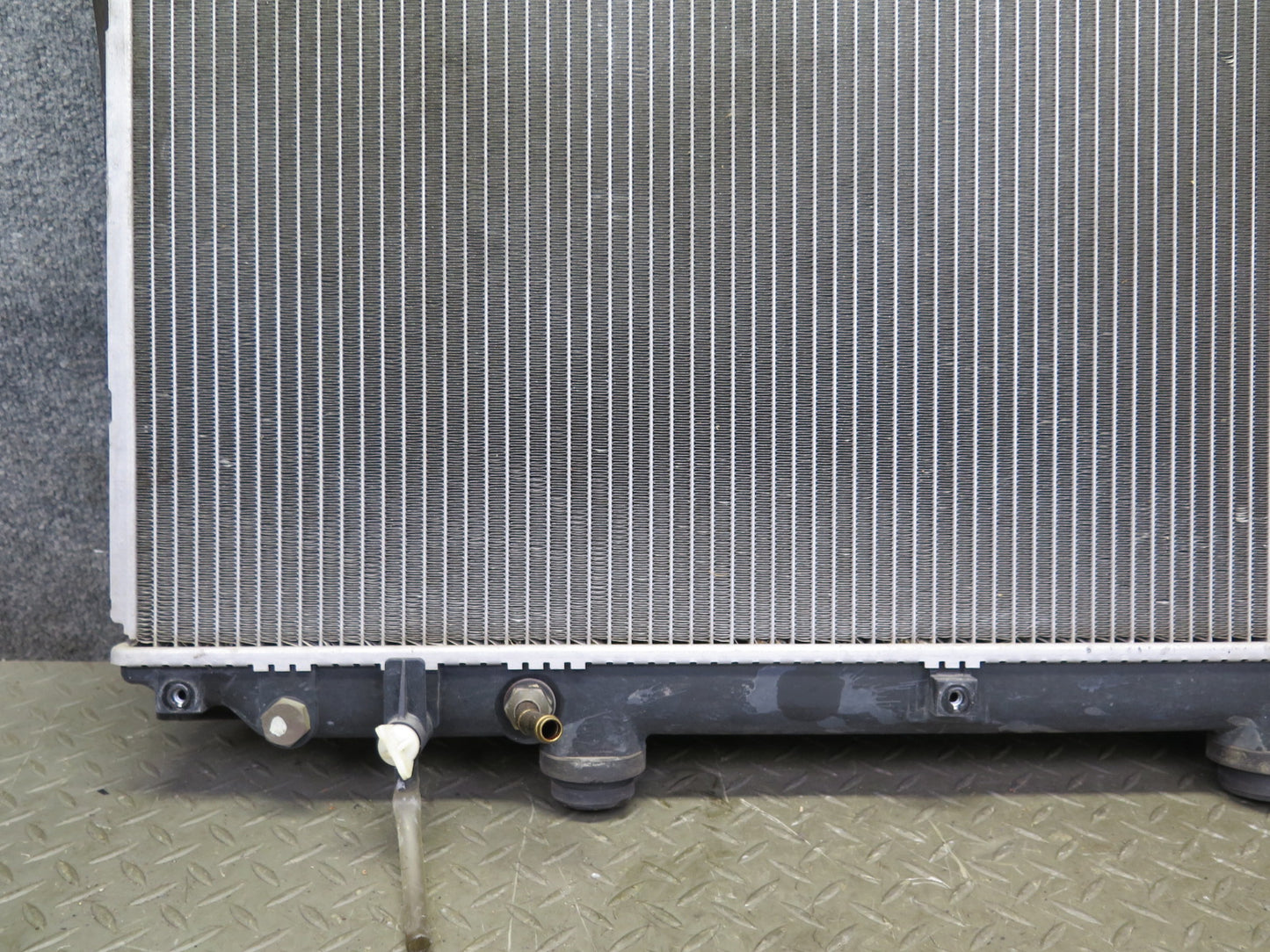 02-10 Lexus Z40 SC430 Engine Coolant Radiator w Cap OEM